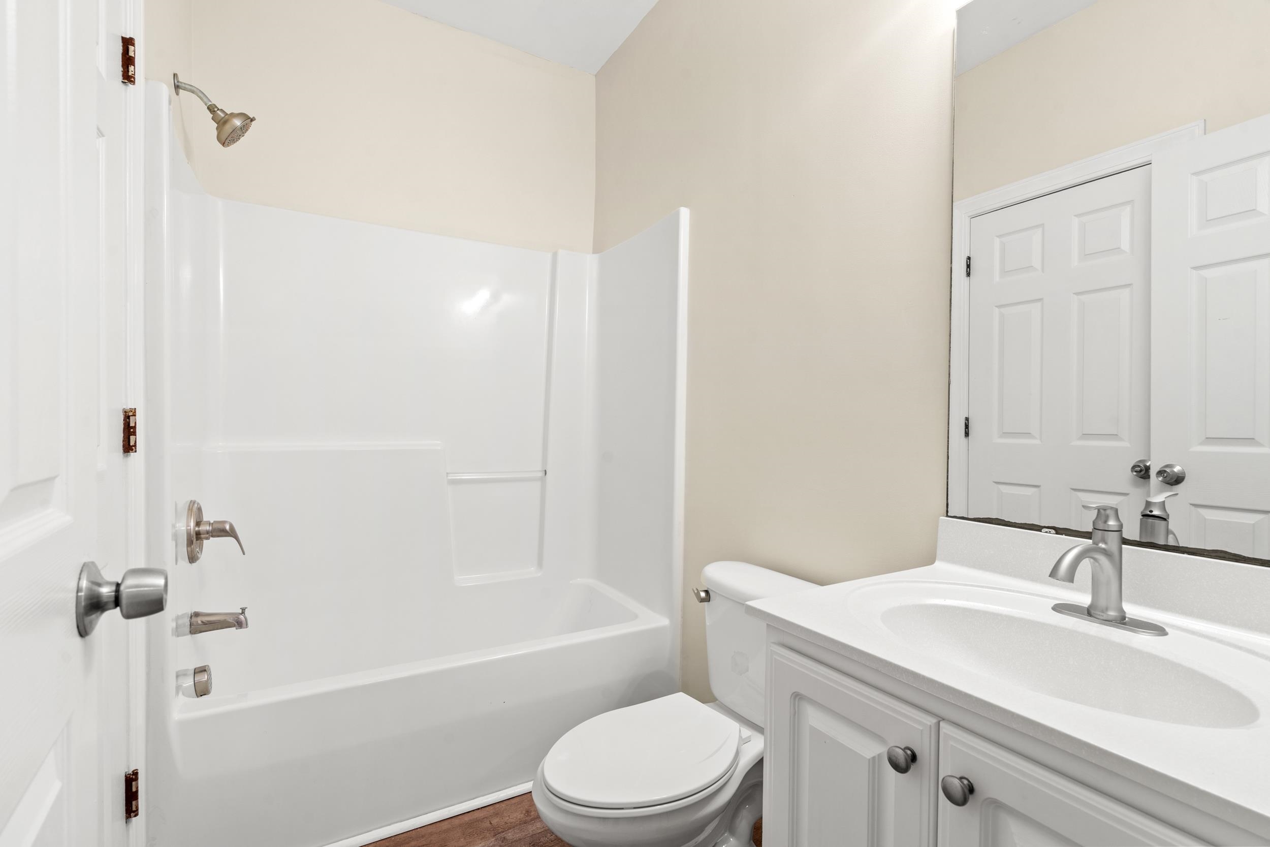 2057 Silvercrest Dr. Property Photo 17