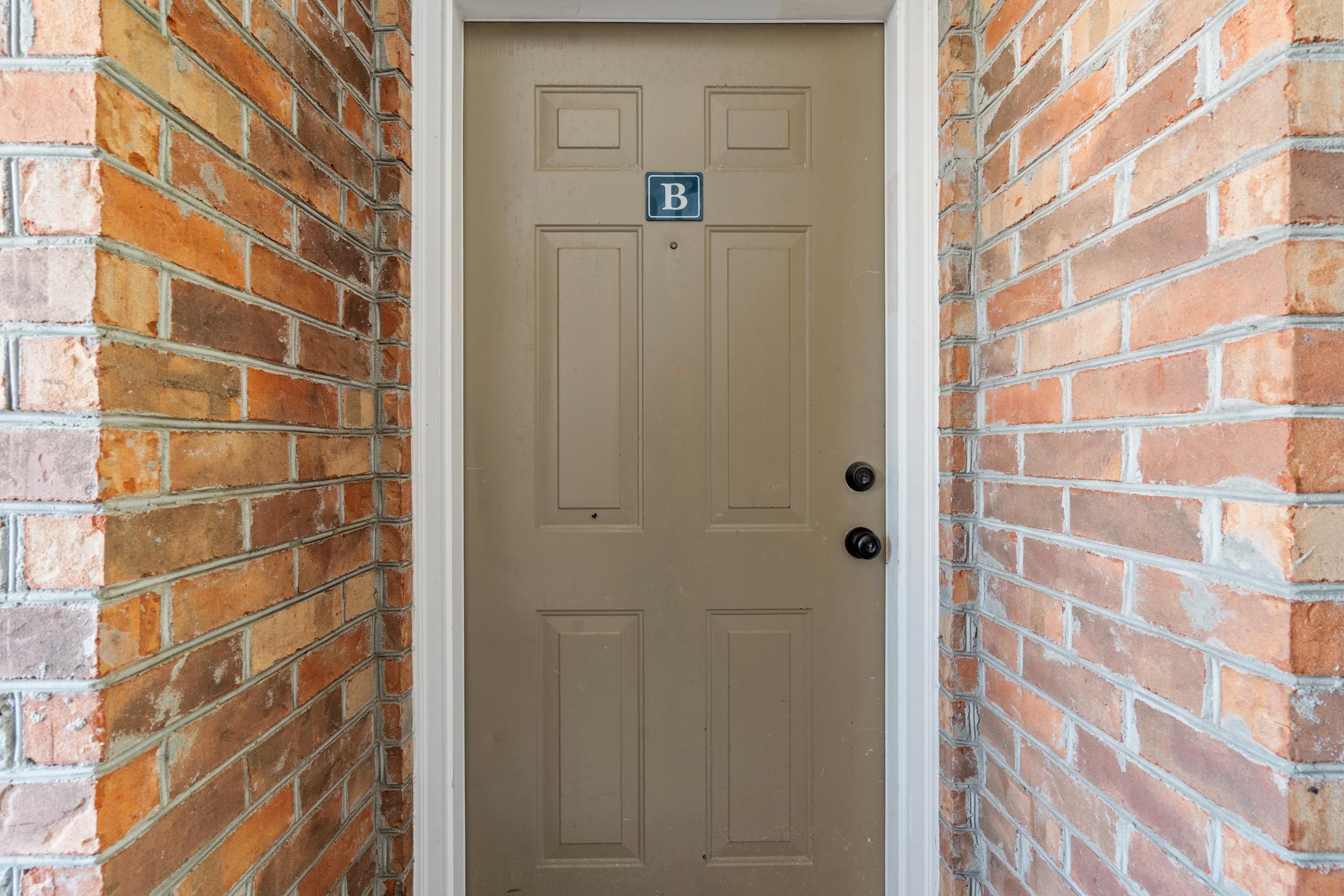 2057 Silvercrest Dr. Property Photo 19