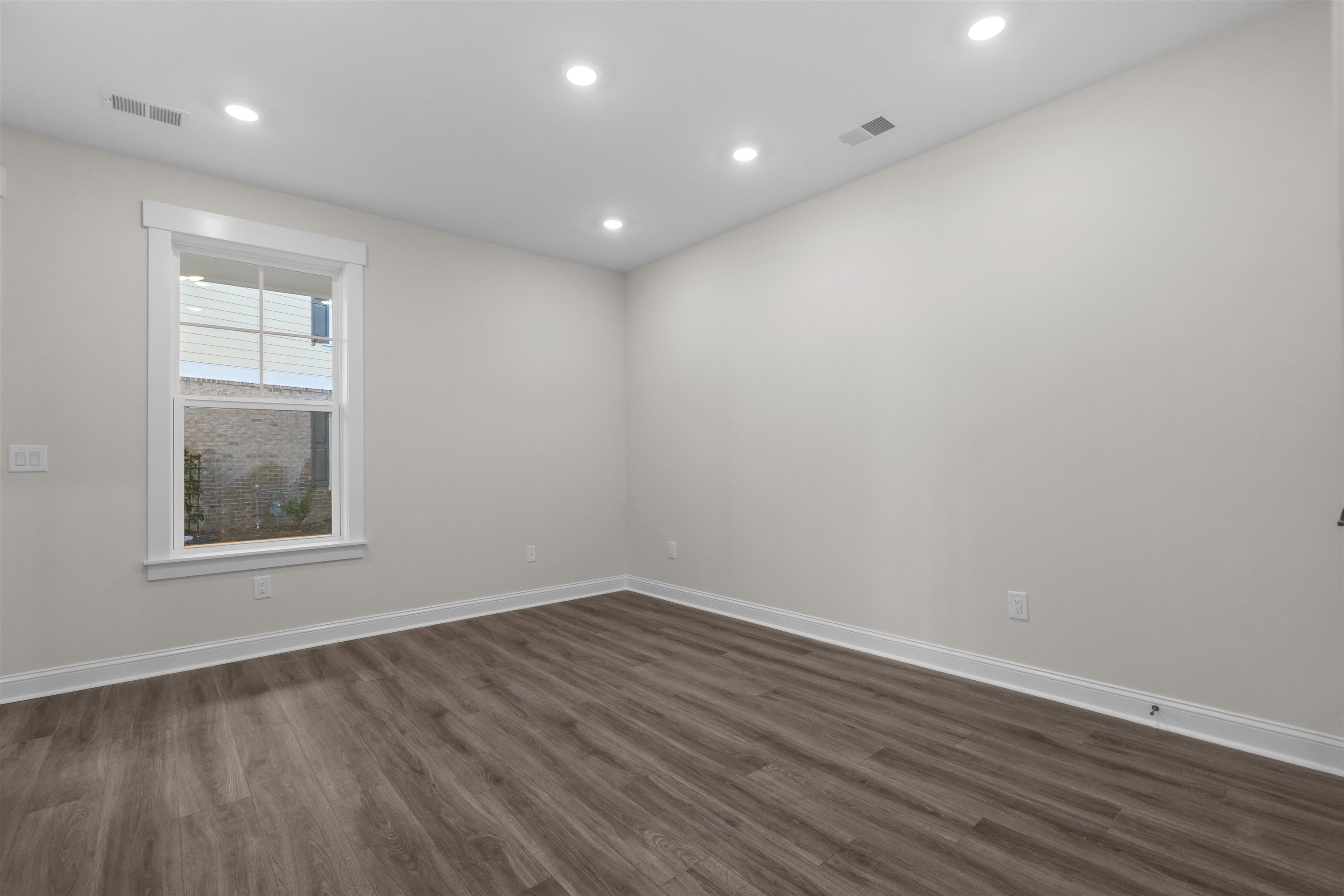 8567 Balmy Breeze Pl. Property Photo 29