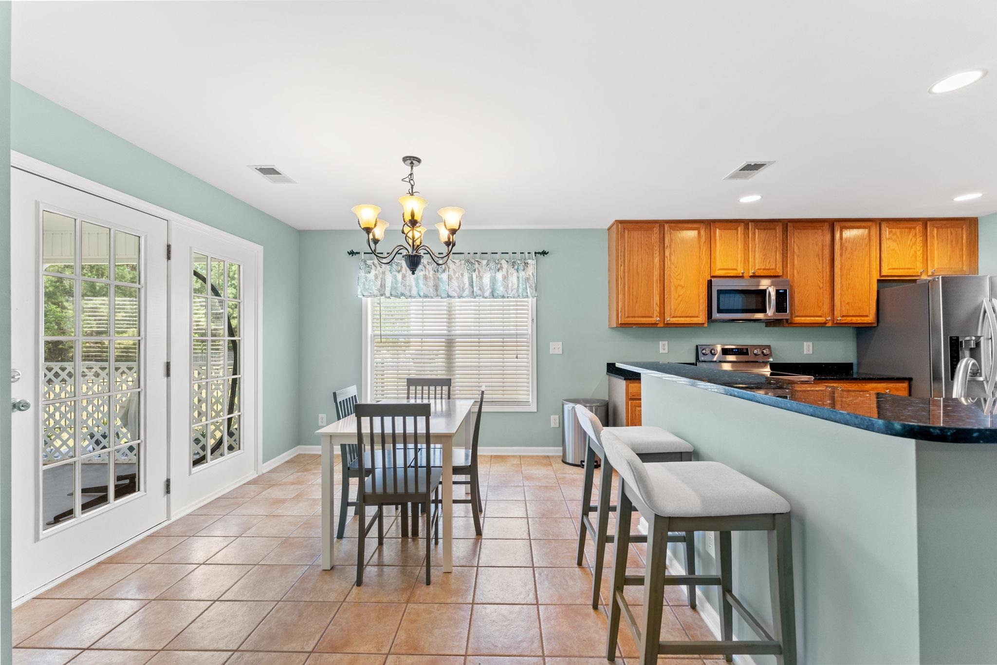 2418 Windmill Way Property Photo 11
