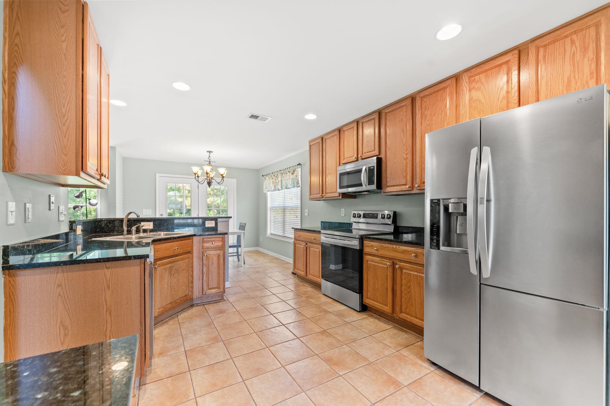 2418 Windmill Way Property Photo 14