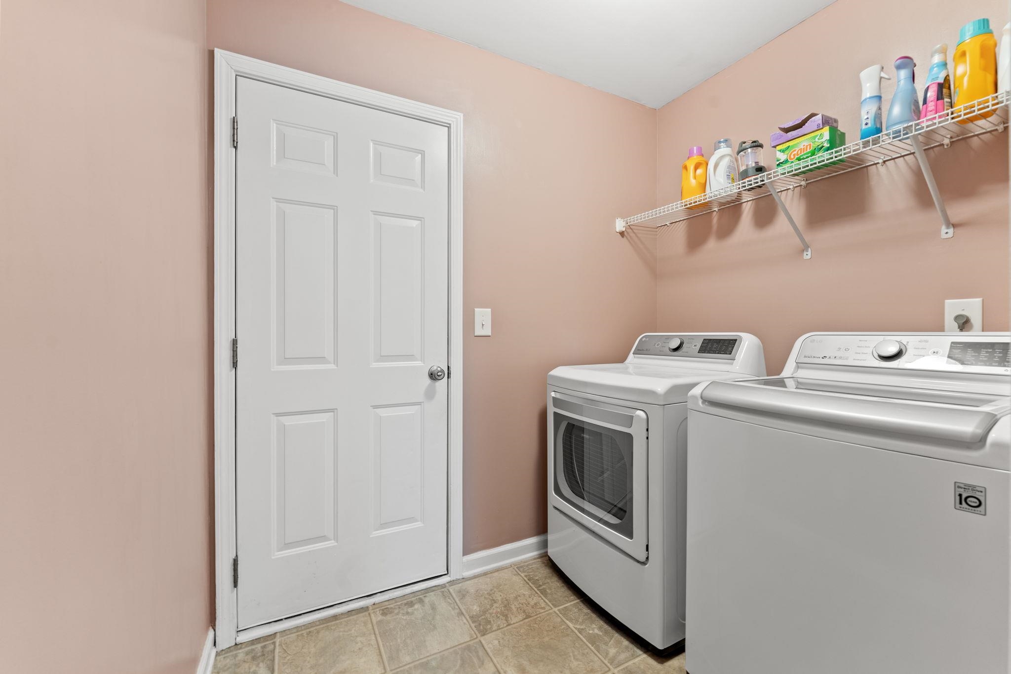 2418 Windmill Way Property Photo 36