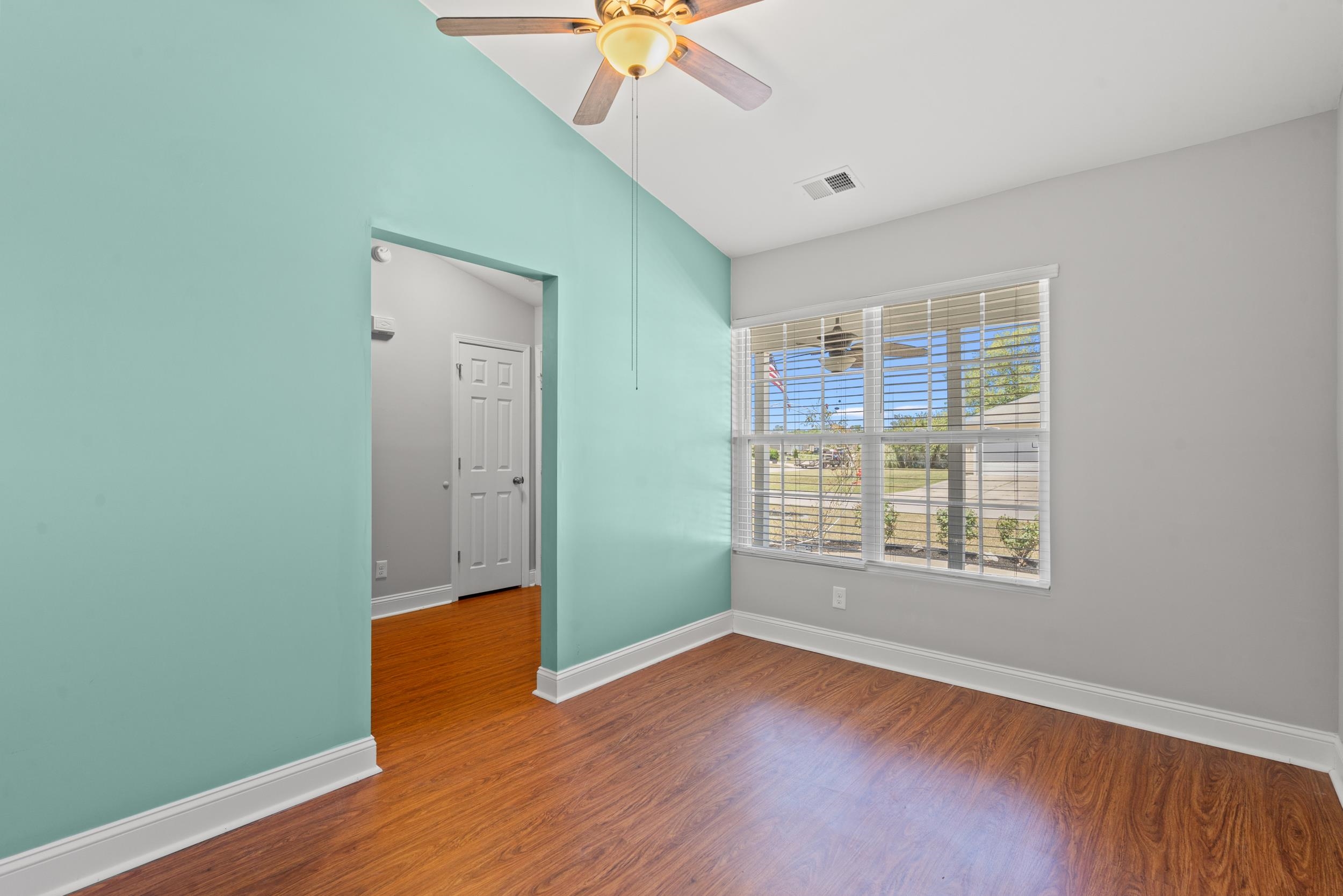 700 Alexis Dr. Property Photo 17