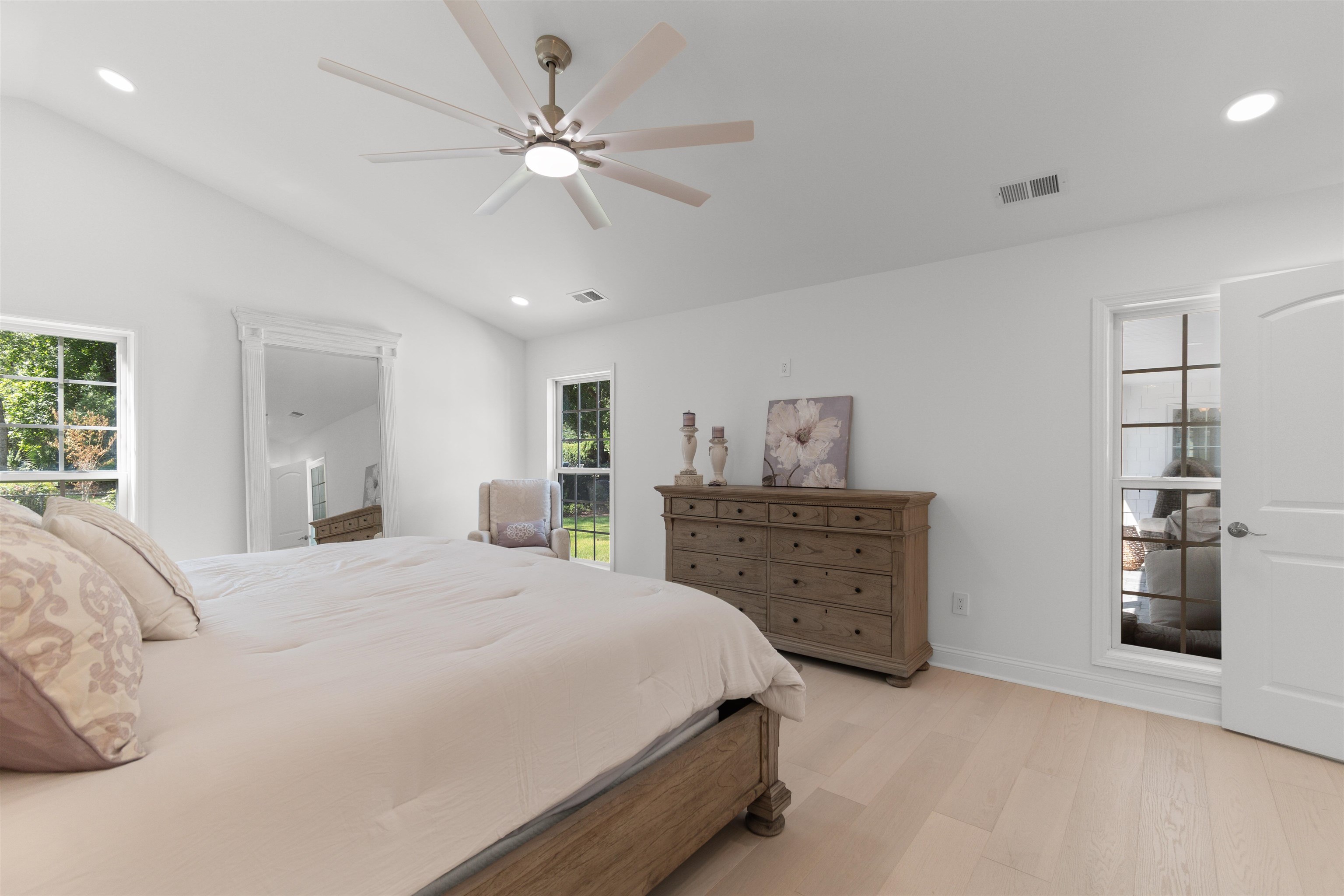 9404 Cove Dr. Property Photo 29