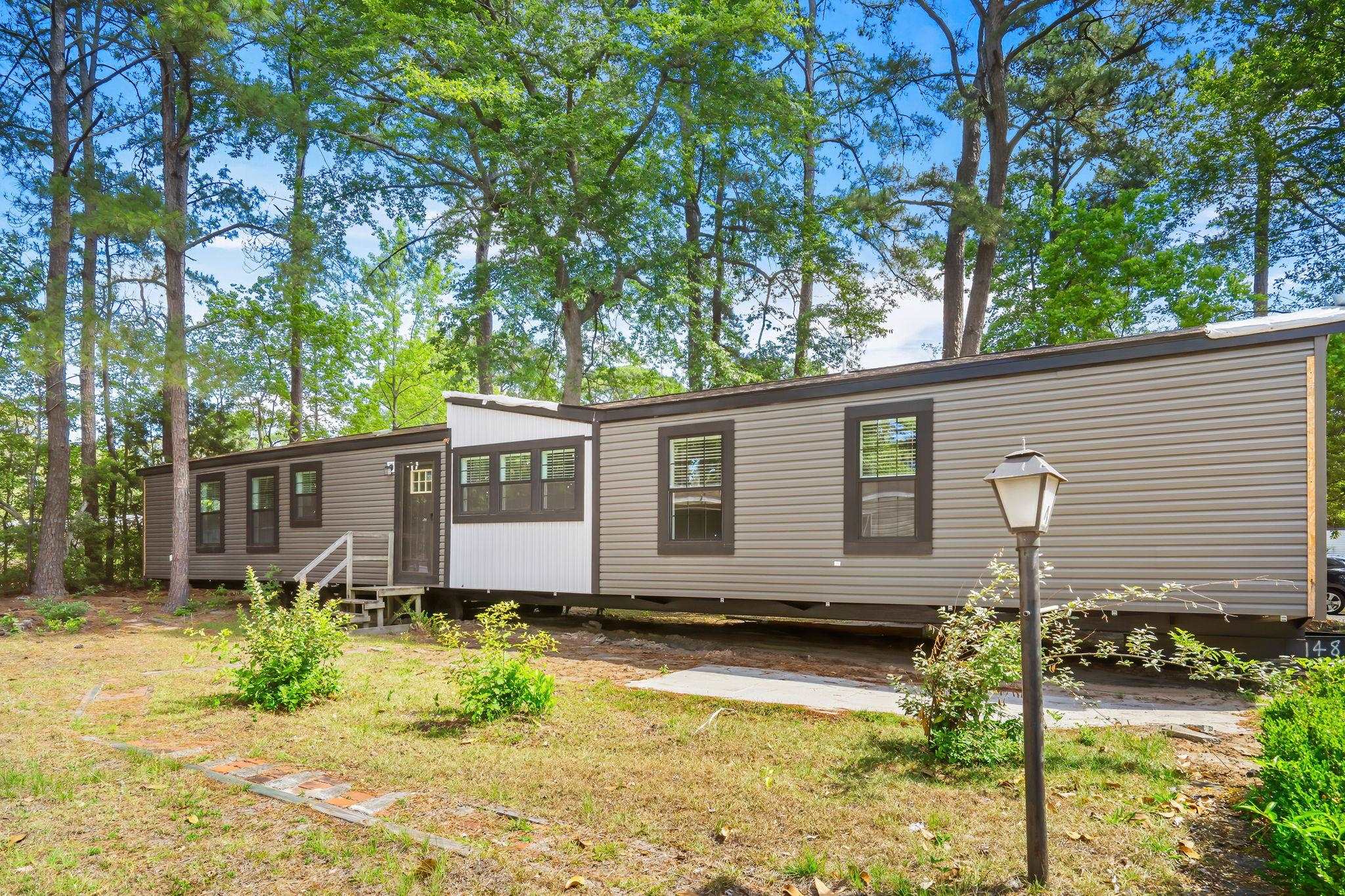 4 Islander Ct. Property Photo 1