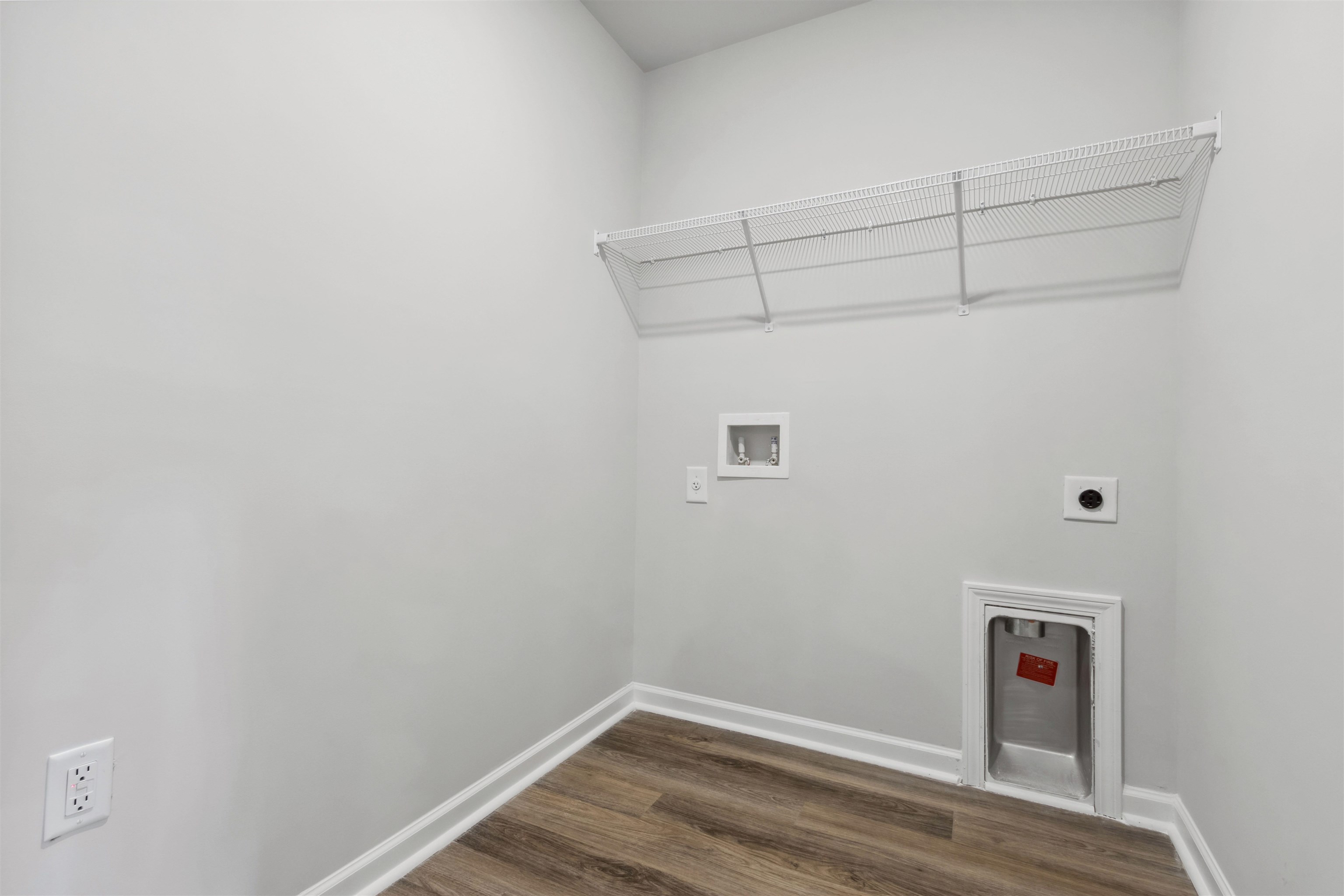 960 Caswell Dr. Property Photo 19