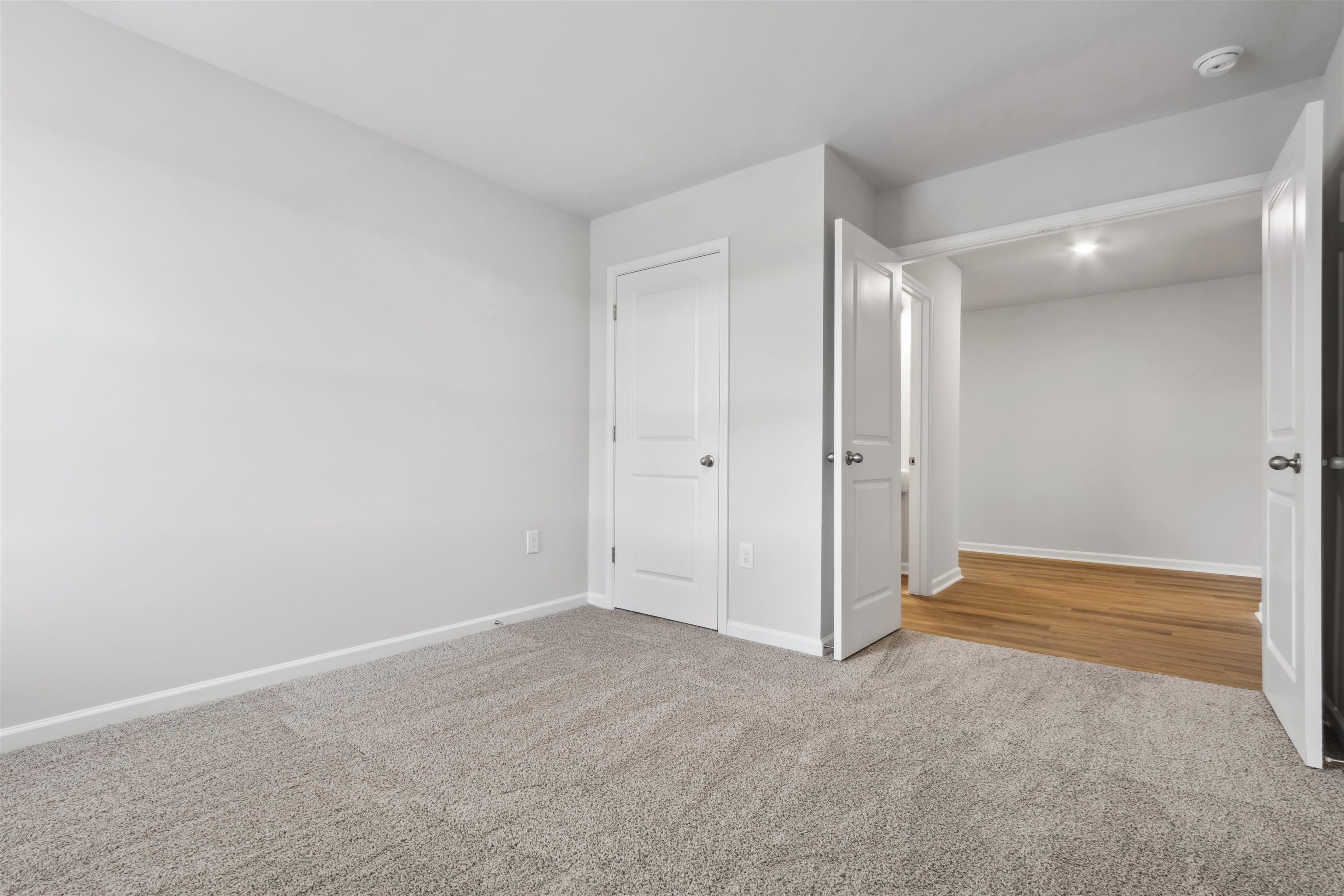 960 Caswell Dr. Property Photo 37