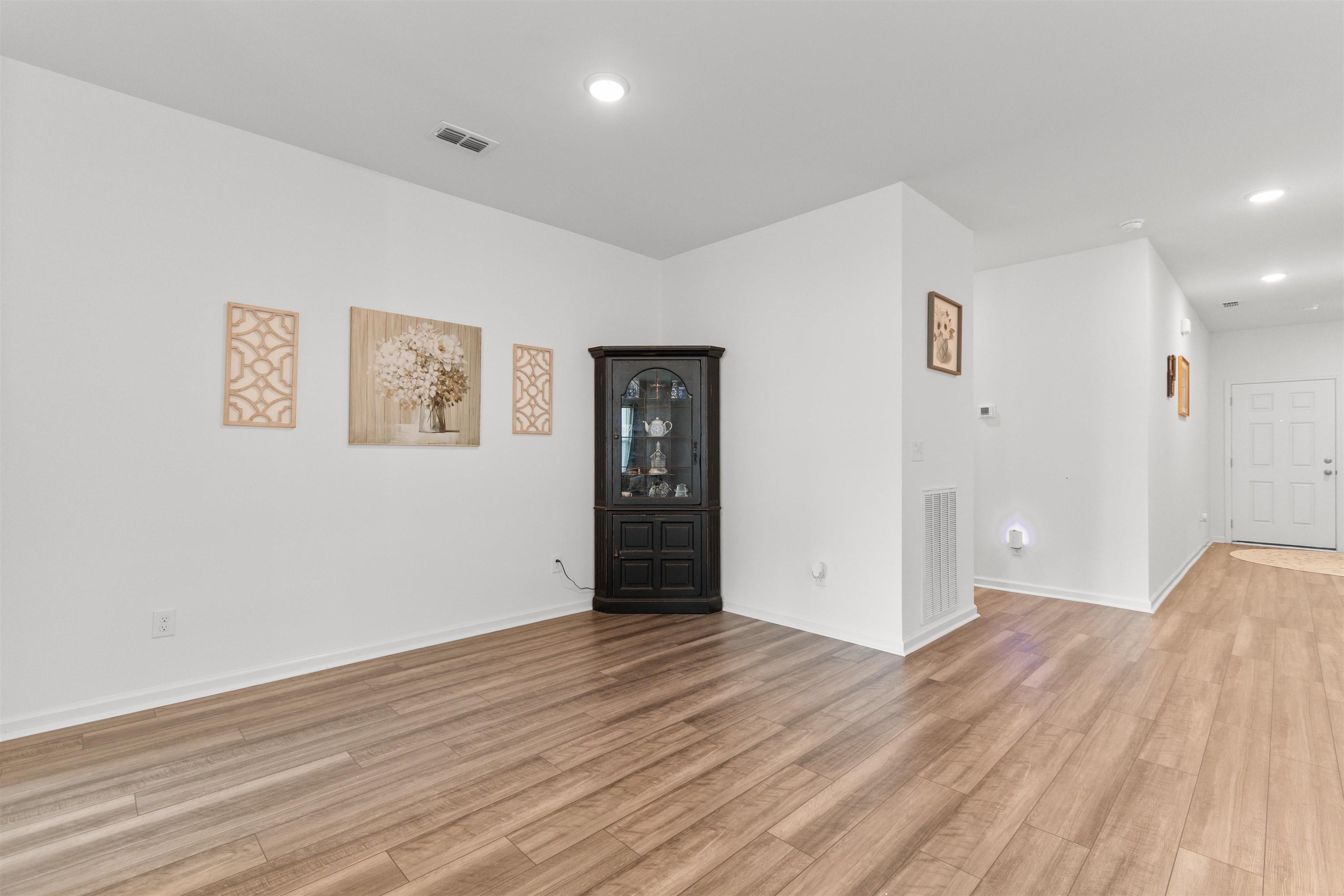 620 Muster Field Ct. Property Photo 13