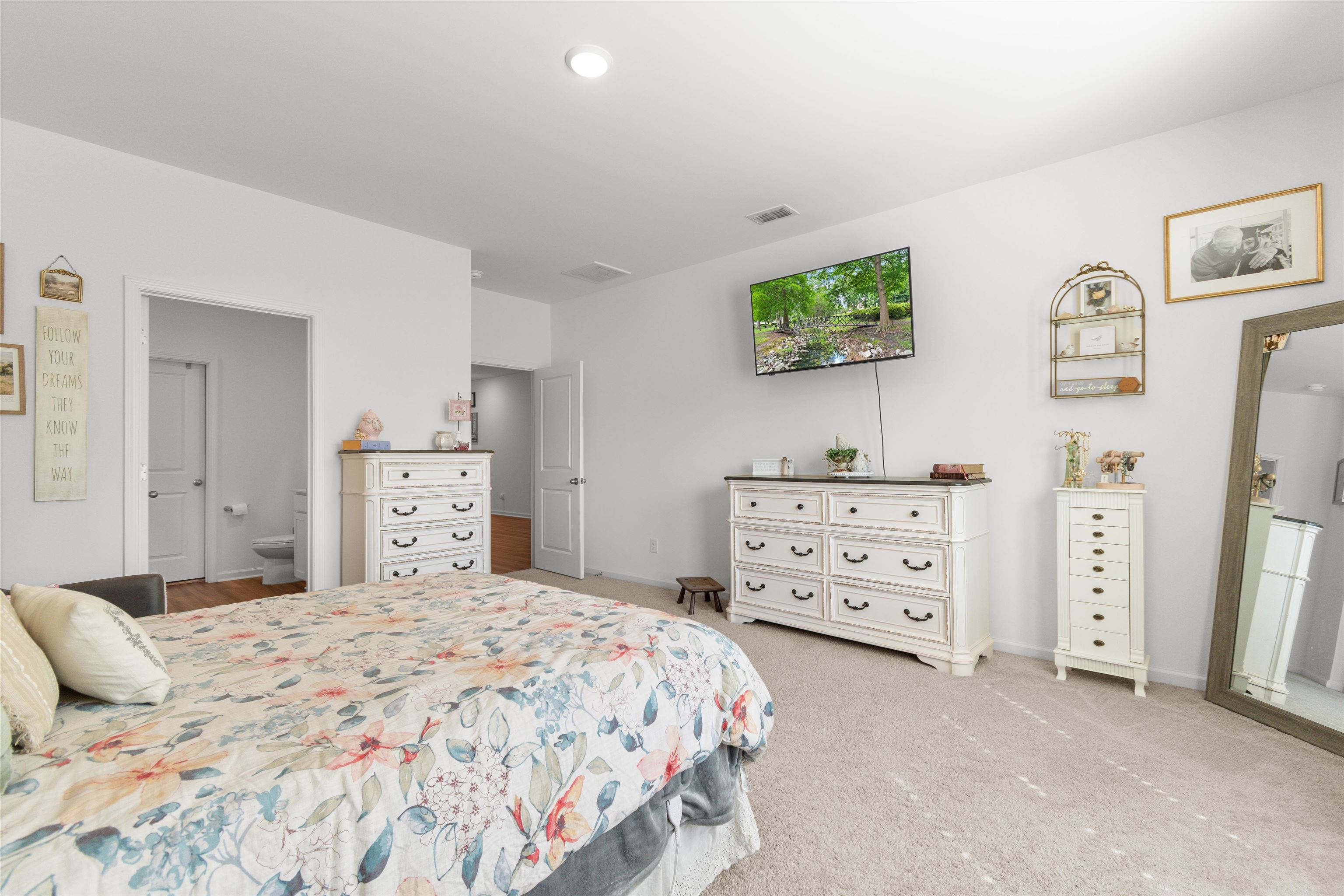 620 Muster Field Ct. Property Photo 16