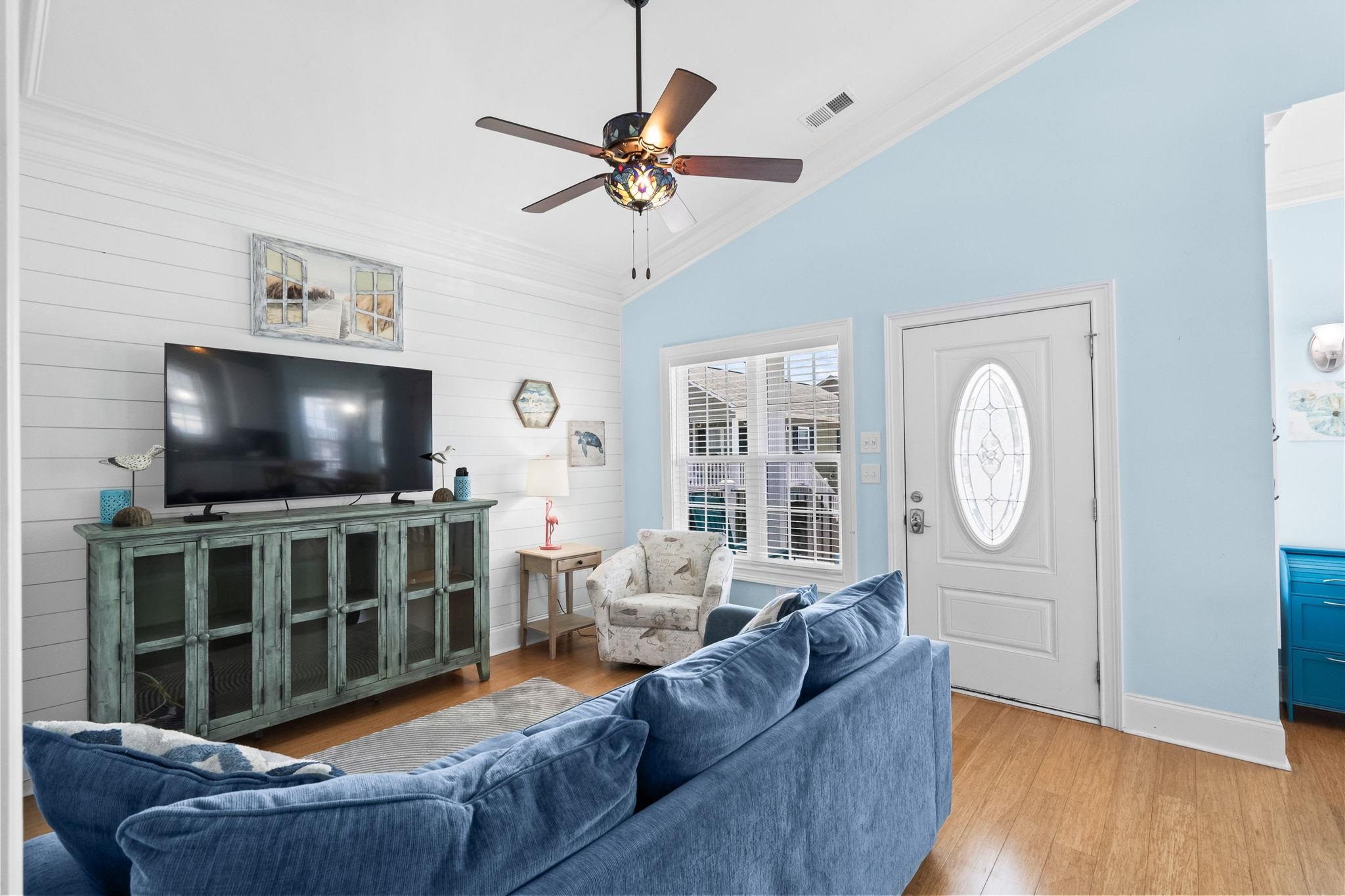 6001 - 1340 S Kings Hwy. Property Photo 16