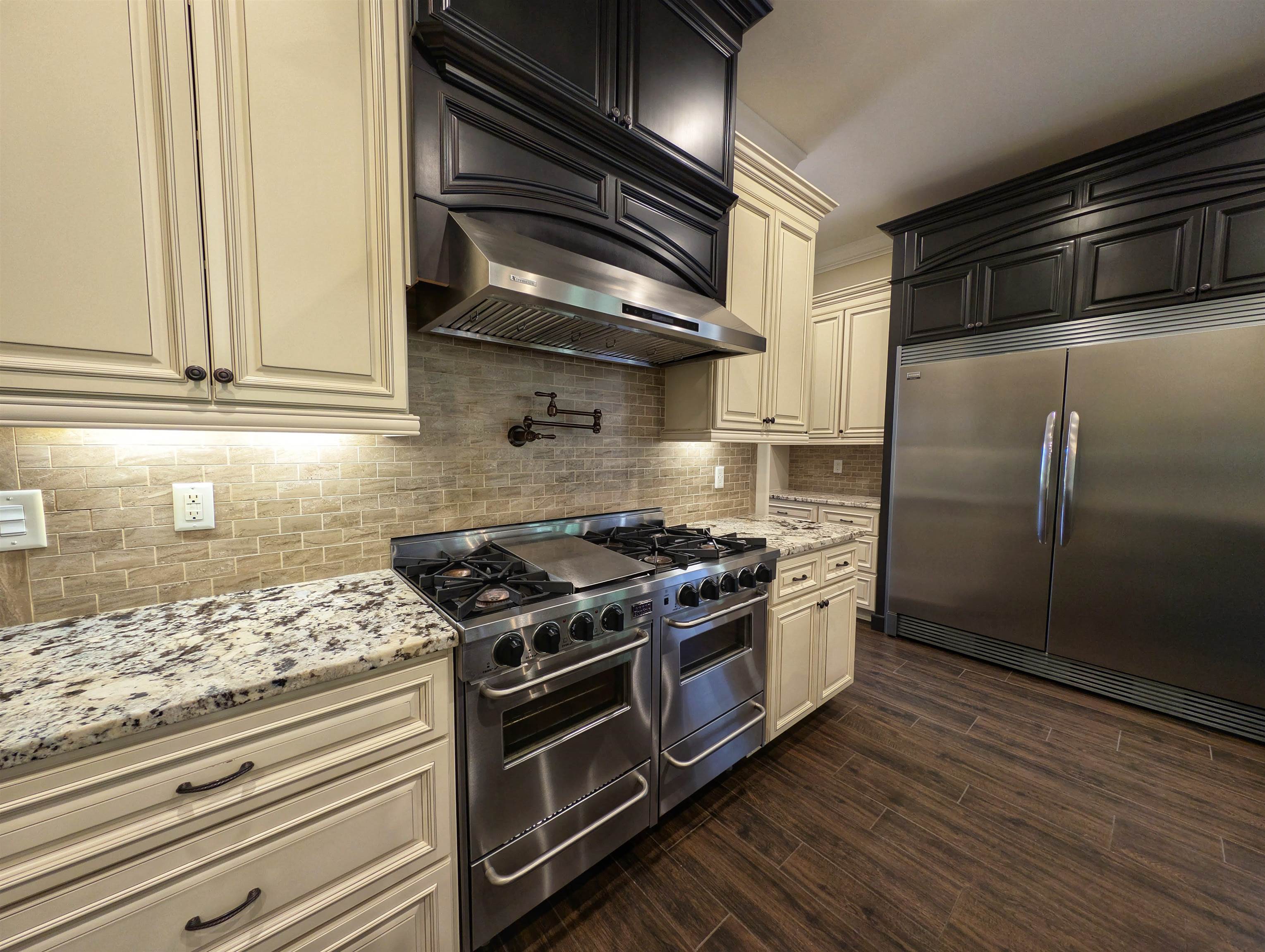 400 Chamberlin Rd. Property Photo 12