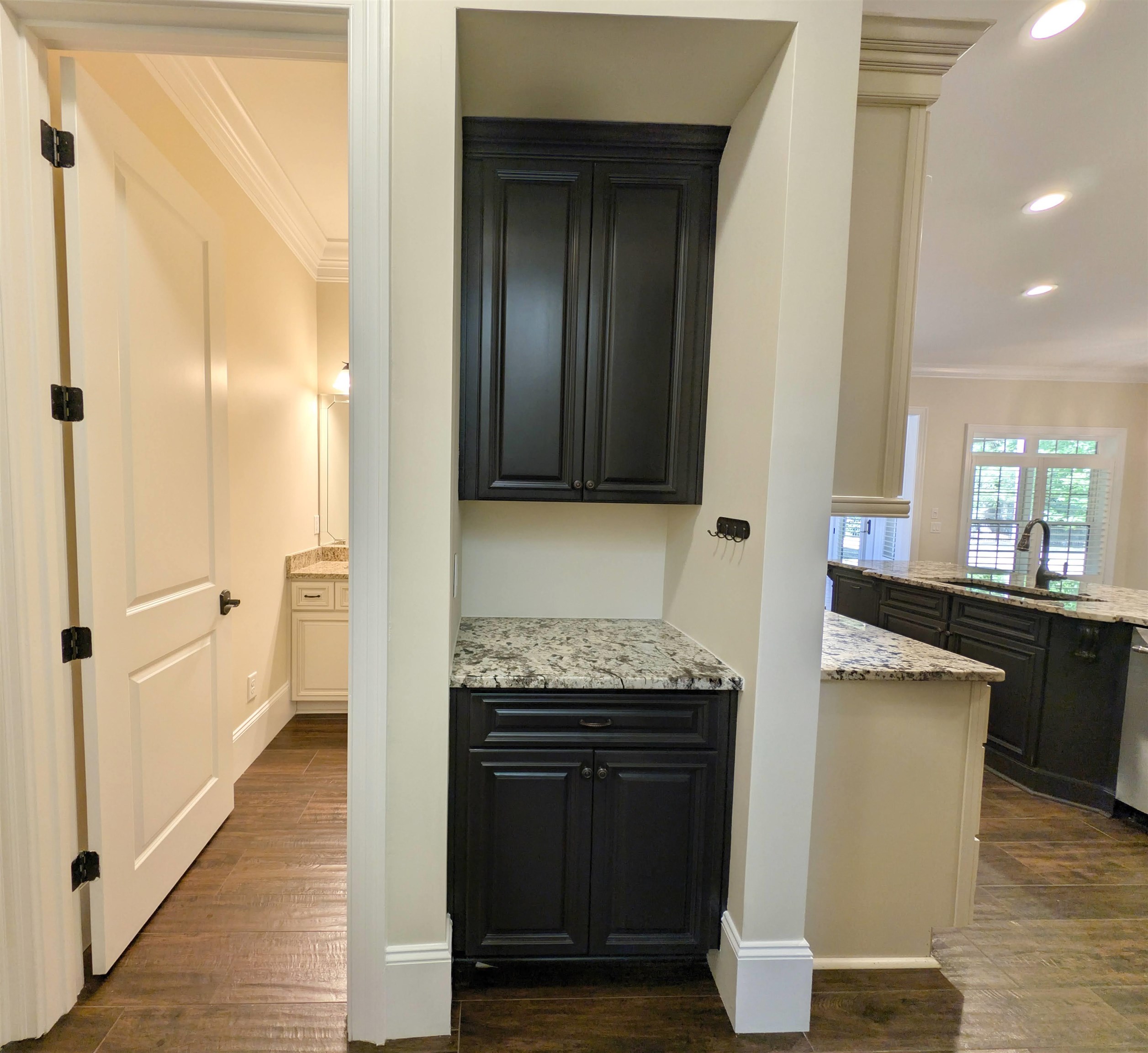 400 Chamberlin Rd. Property Photo 17