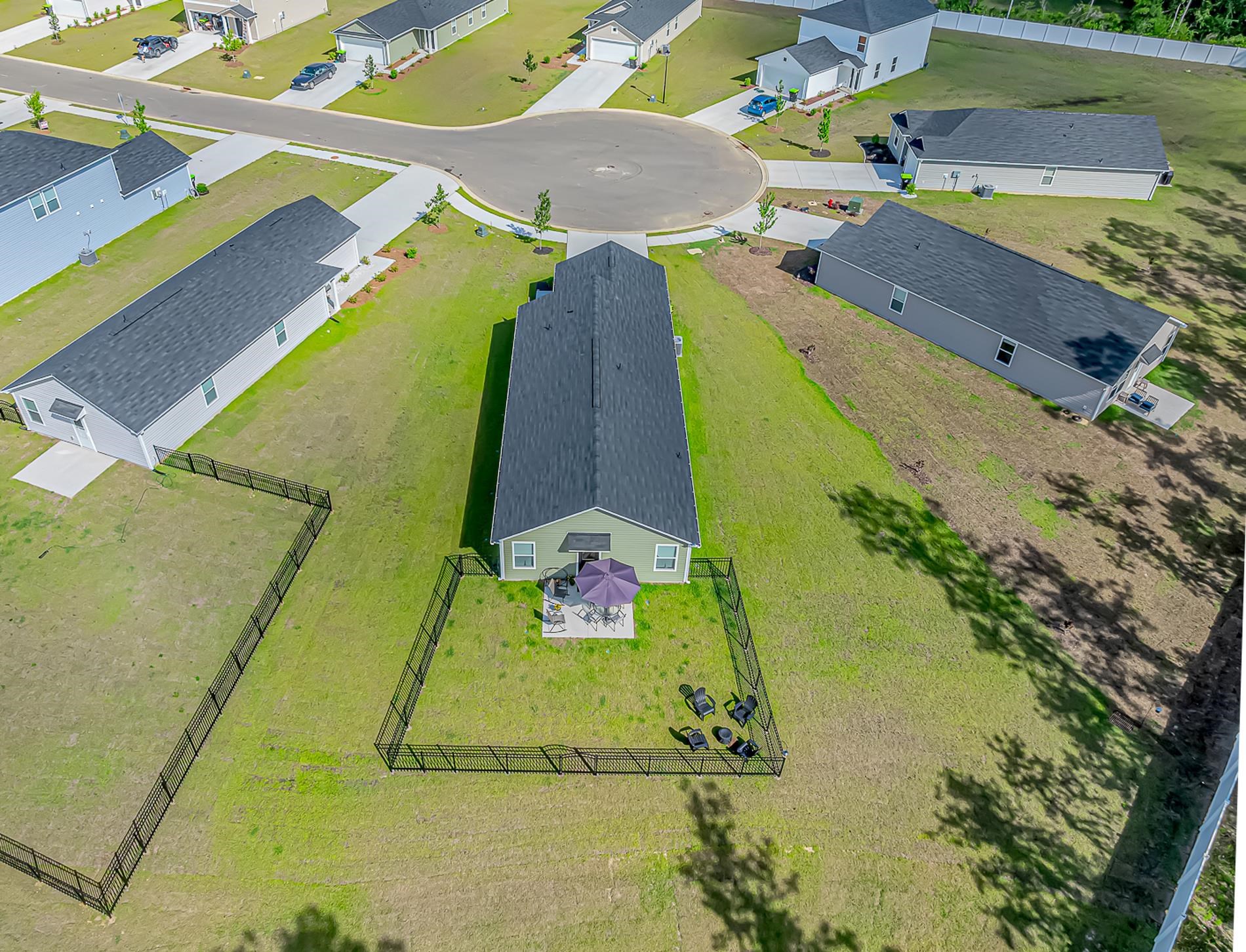 240 Birchwood Dr. Property Photo 6