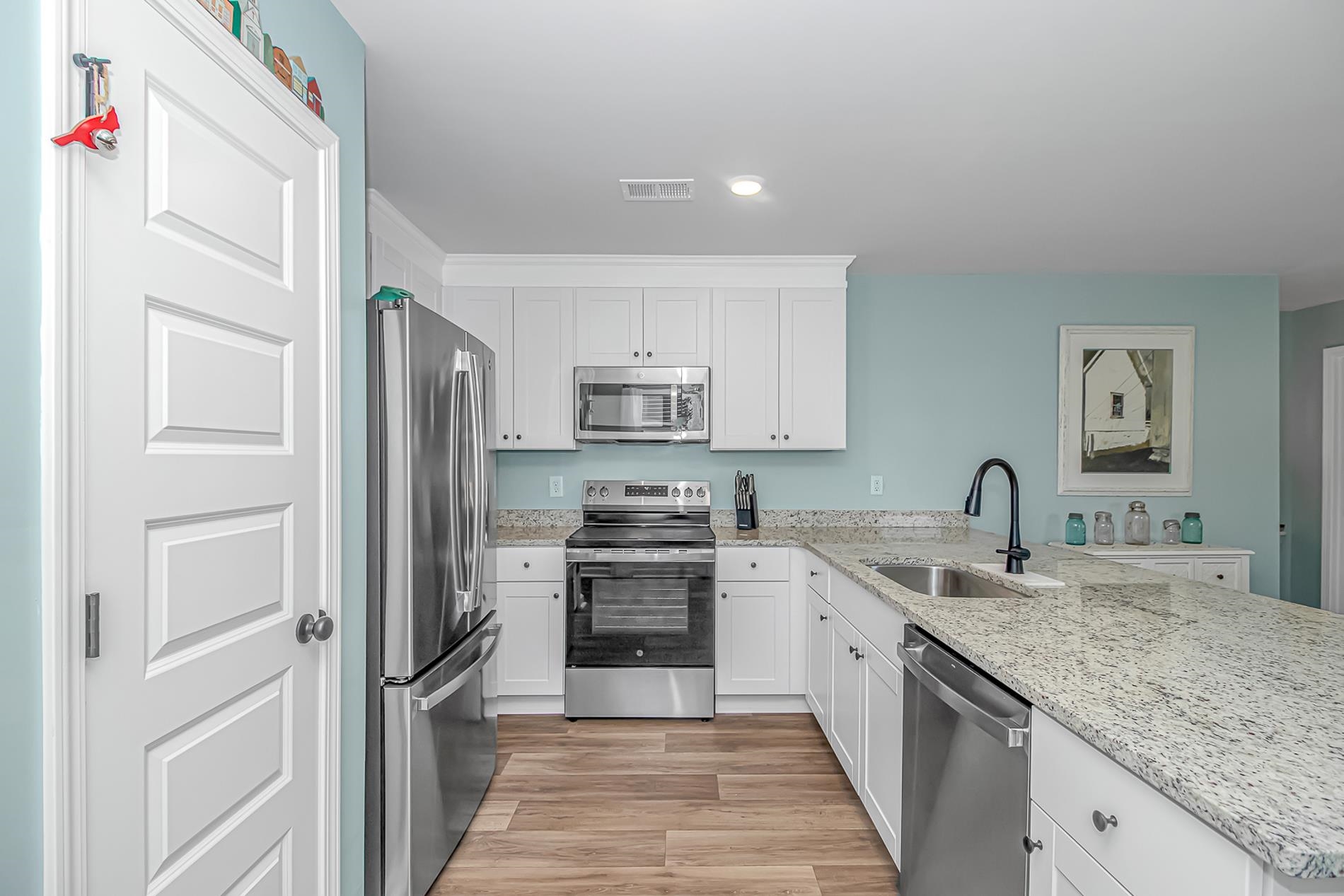 240 Birchwood Dr. Property Photo 10