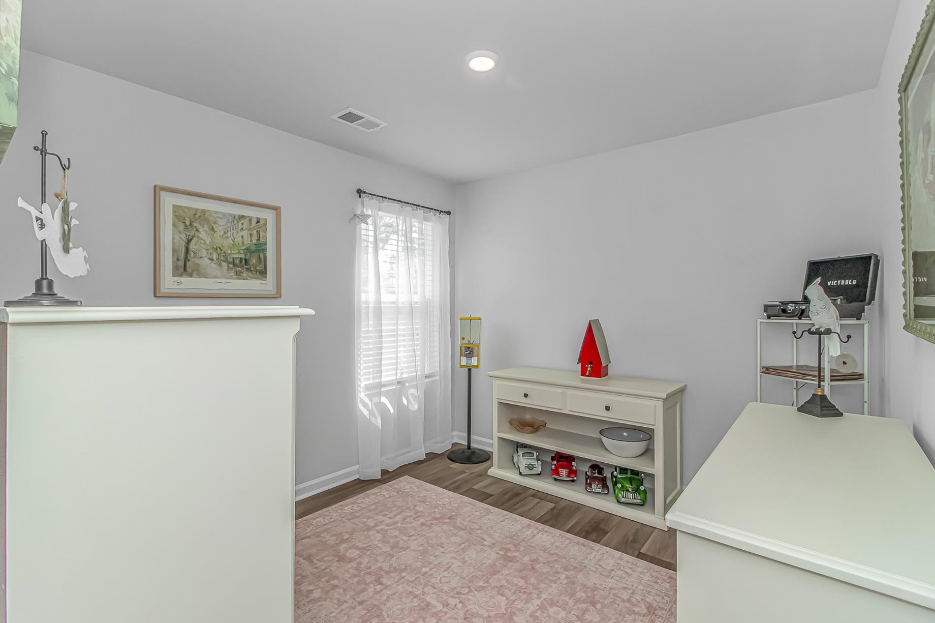 240 Birchwood Dr. Property Photo 32