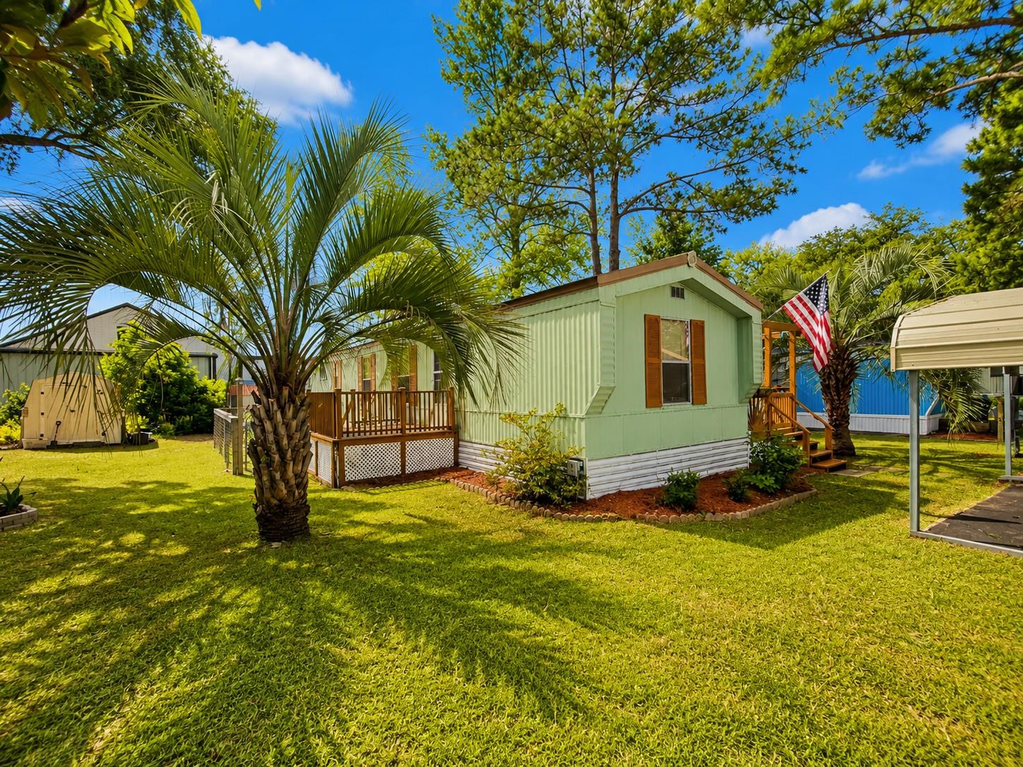 151 Crooked Island Circle Property Photo 1