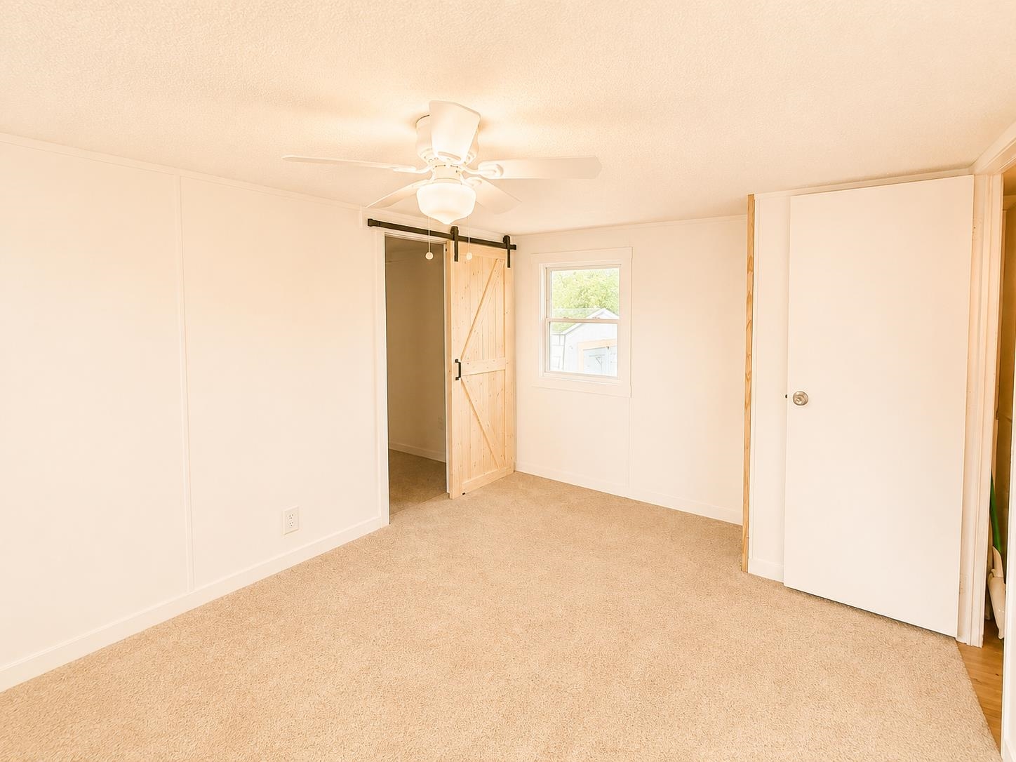151 Crooked Island Circle Property Photo 5