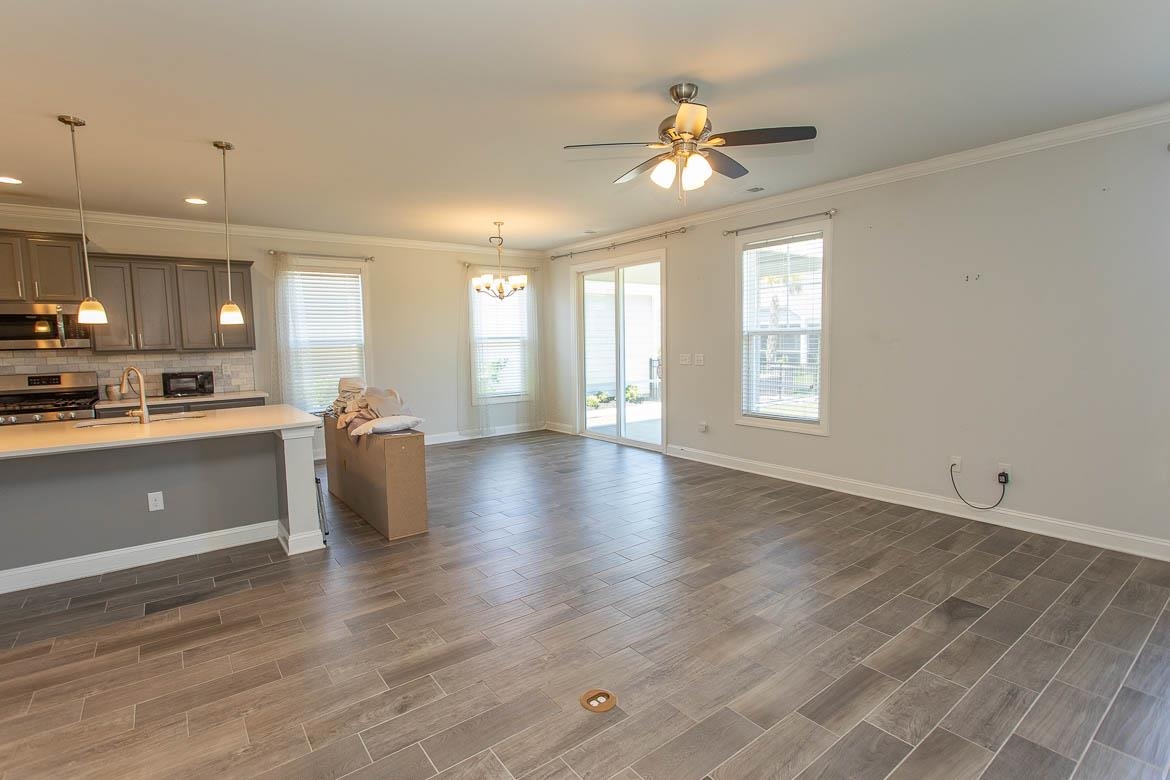 1594 Parish Way Property Photo 15