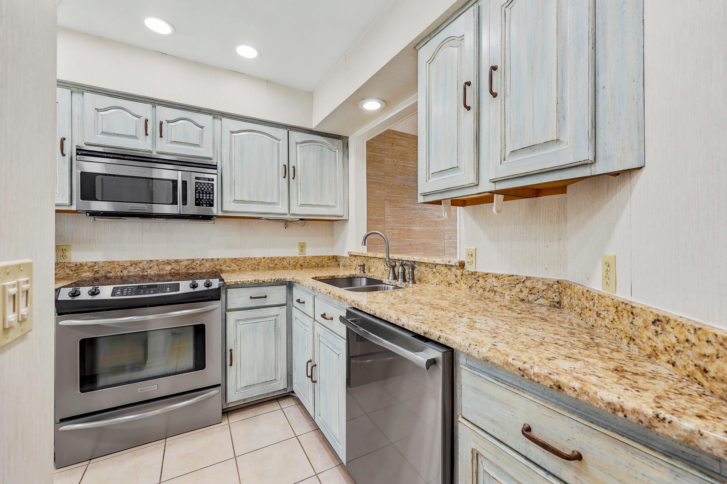 4396 Baldwin Ave. Property Photo 4