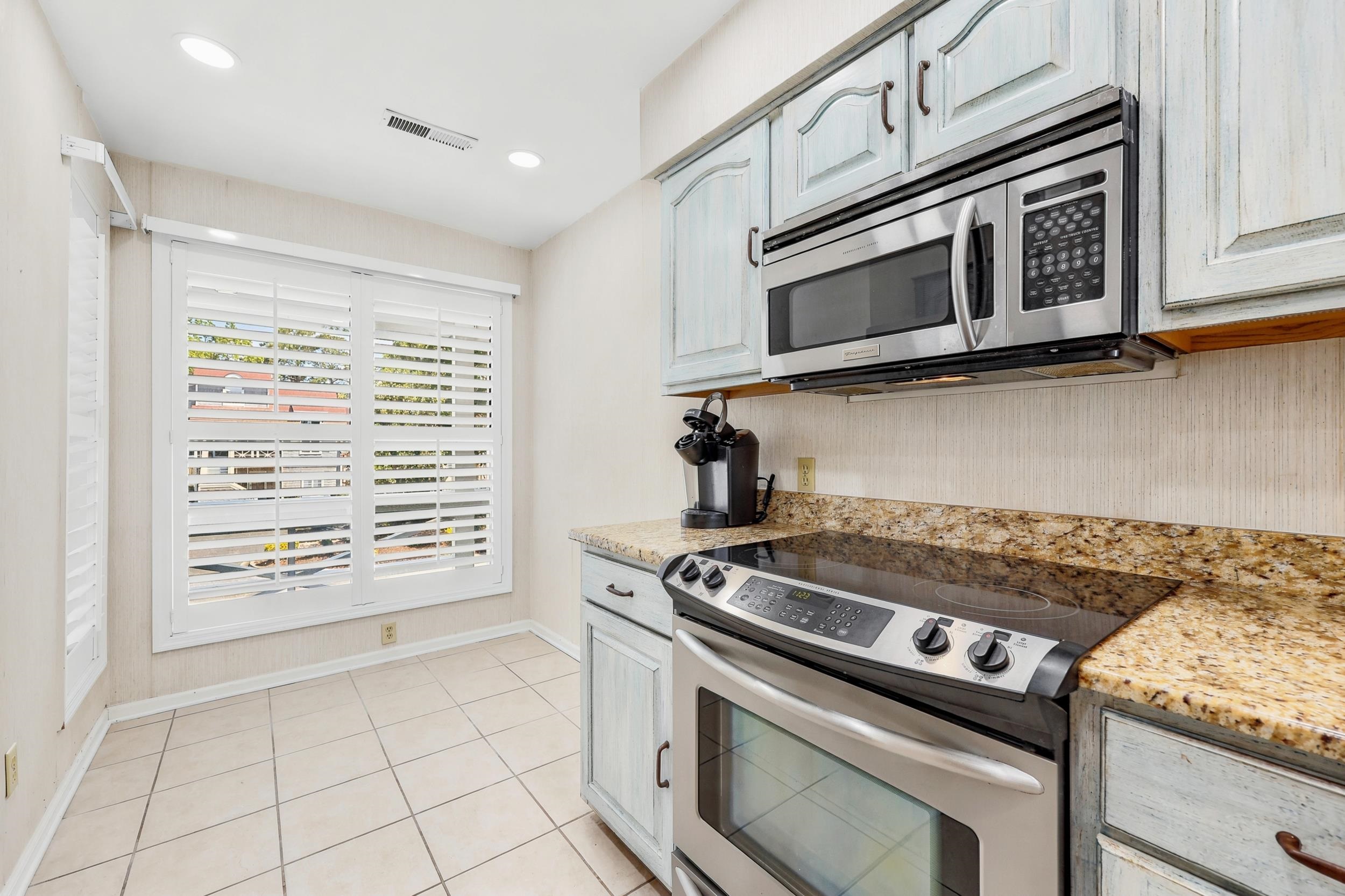 4396 Baldwin Ave. Property Photo 5