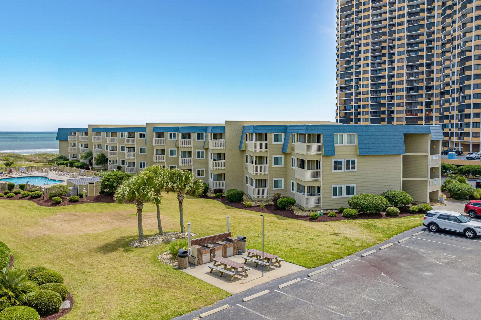 9660 Shore Dr. Property Photo 2