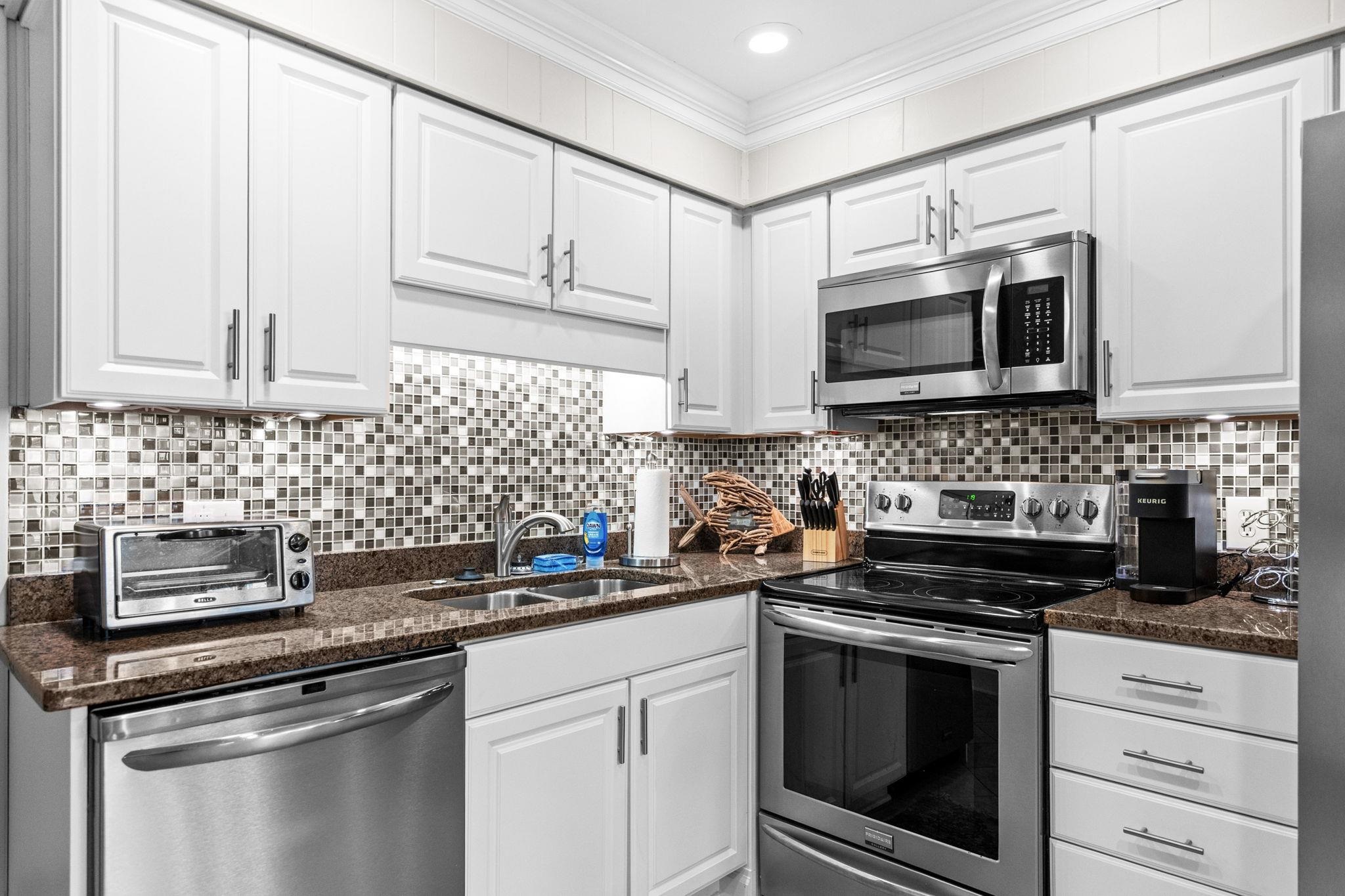 9660 Shore Dr. Property Photo 19