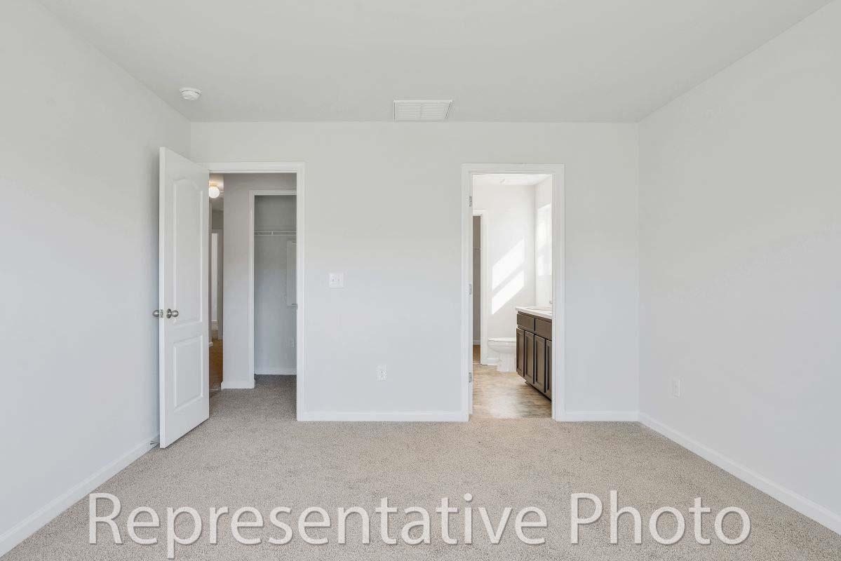 1073 Cherrystone Loop Property Photo 12