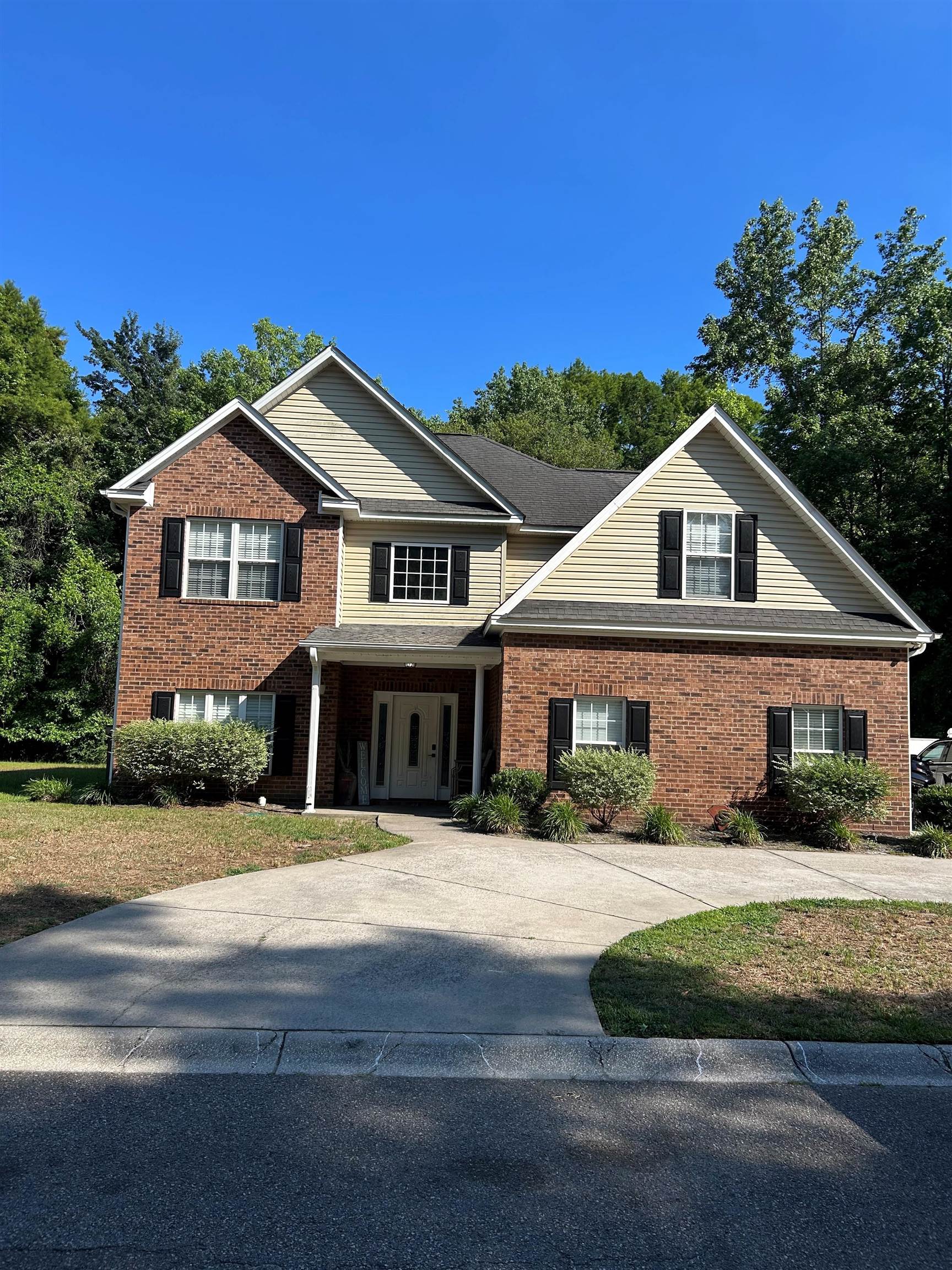637 W Oak Circle Dr. Property Photo 1
