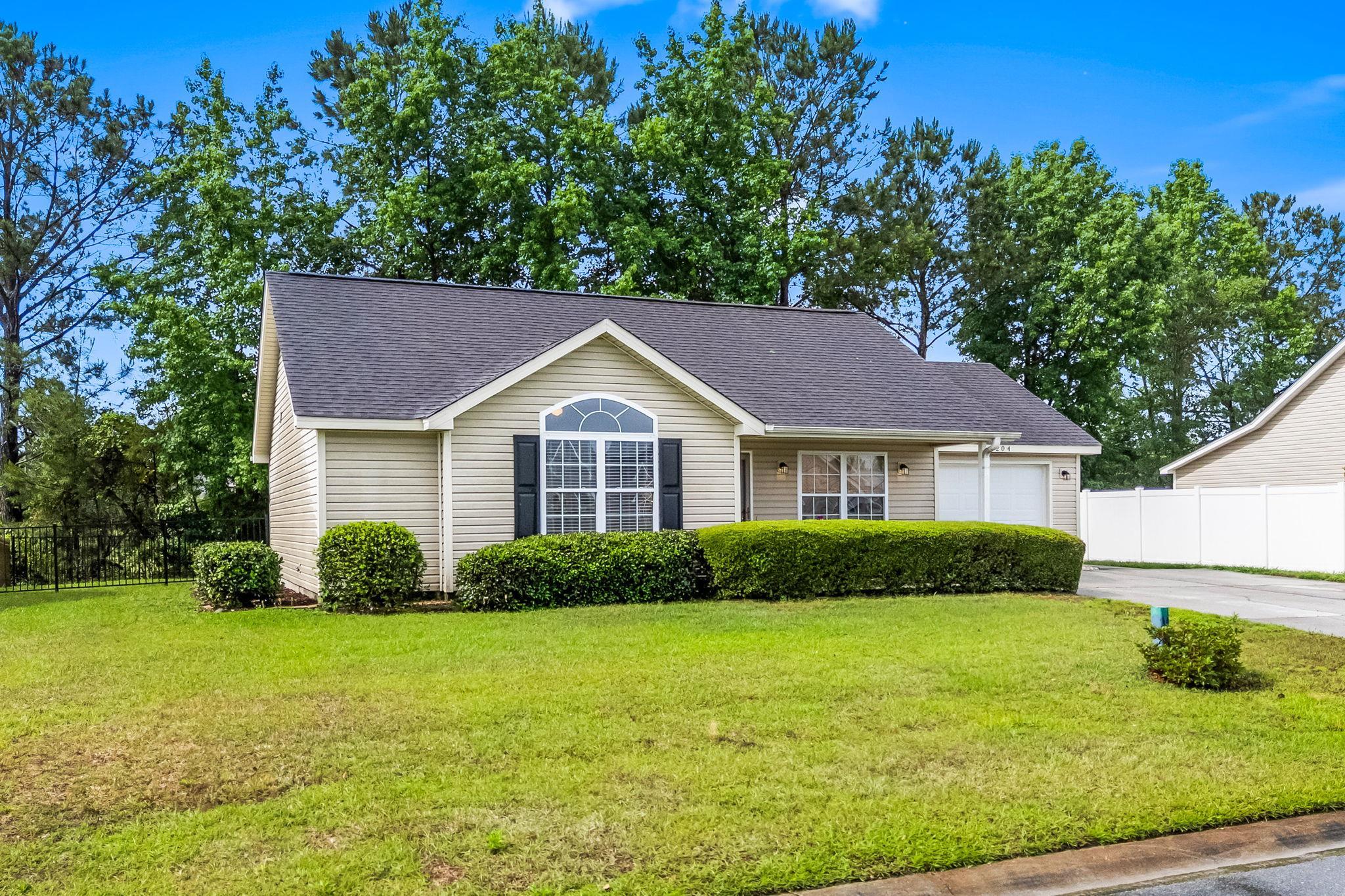 204 Balsa Dr. Property Photo 3