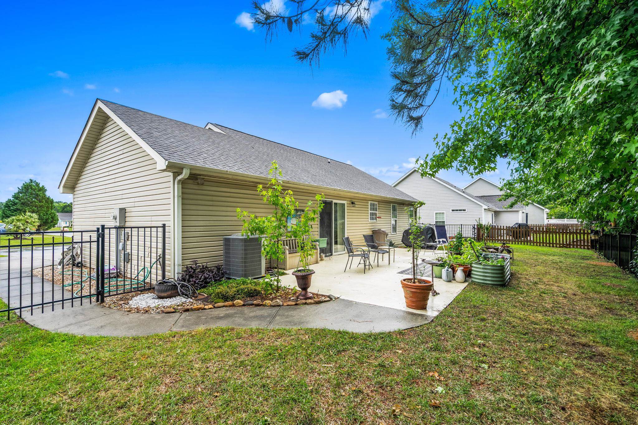 204 Balsa Dr. Property Photo 33