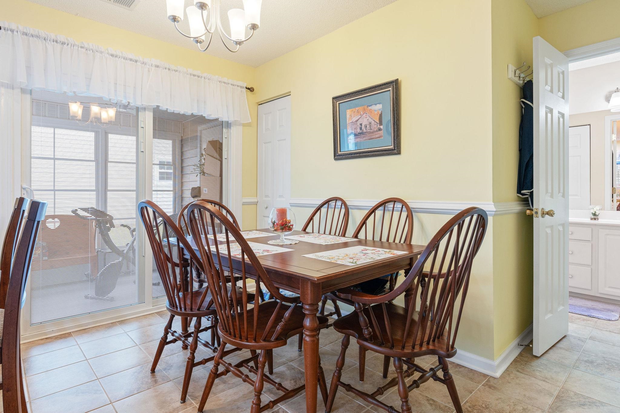 3530 Evergreen Way Property Photo 8