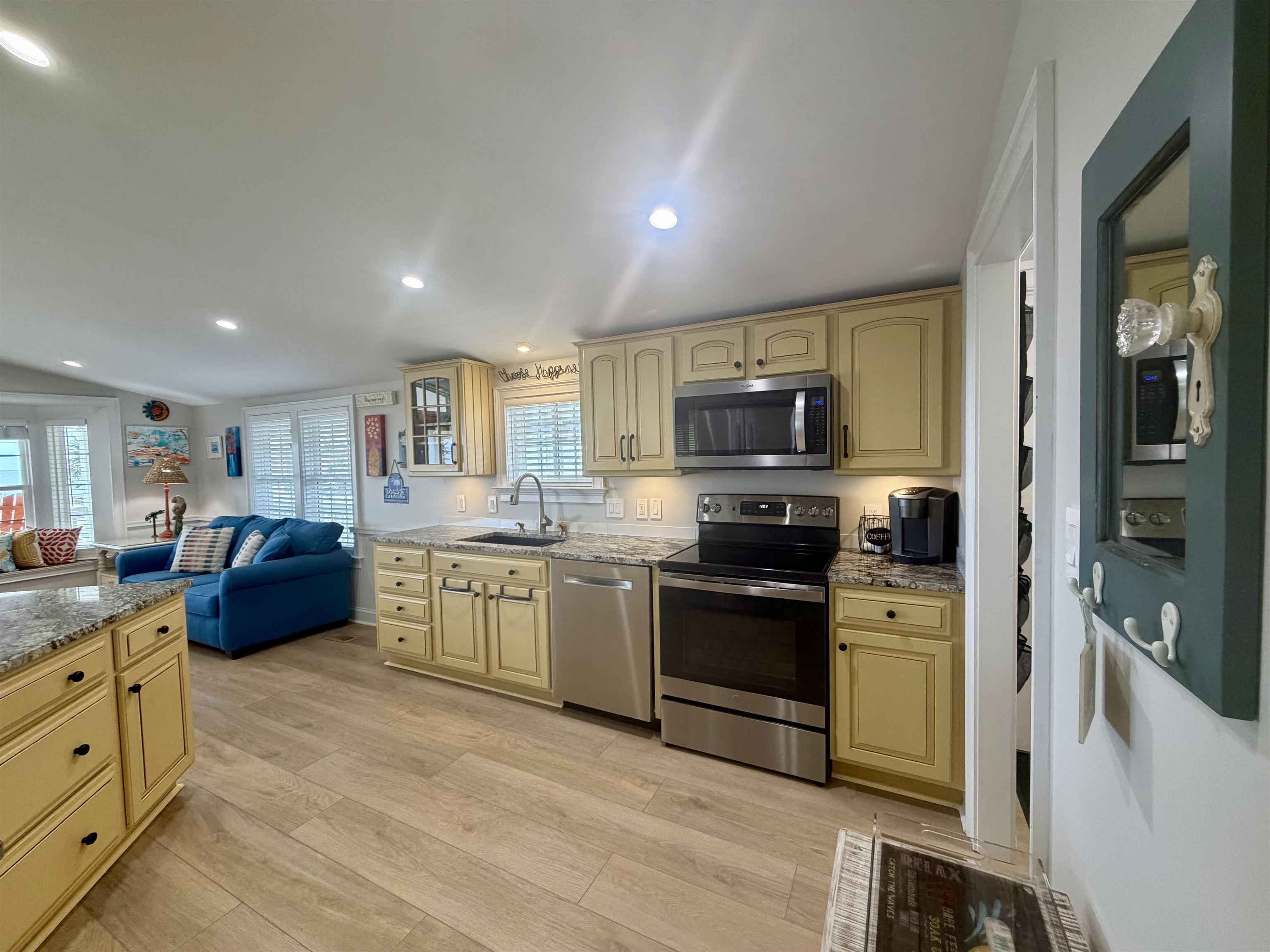 1914 Lark Dr. Property Photo 14