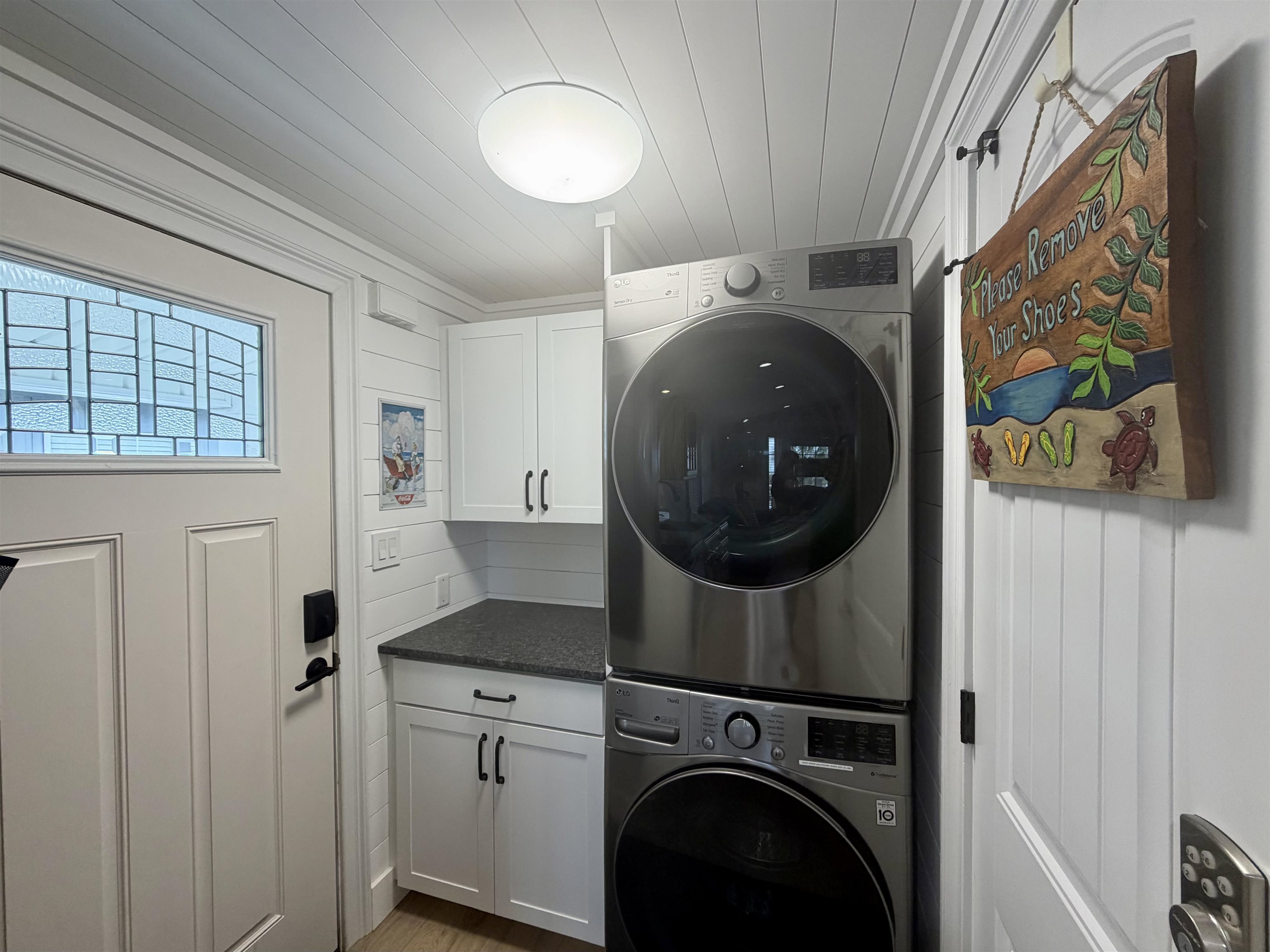 1914 Lark Dr. Property Photo 42