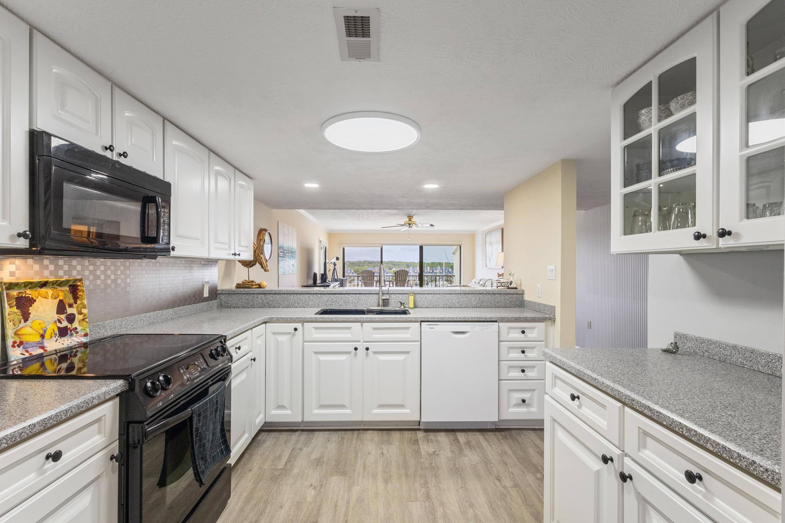 4390 Bimini Ct. Property Photo 6