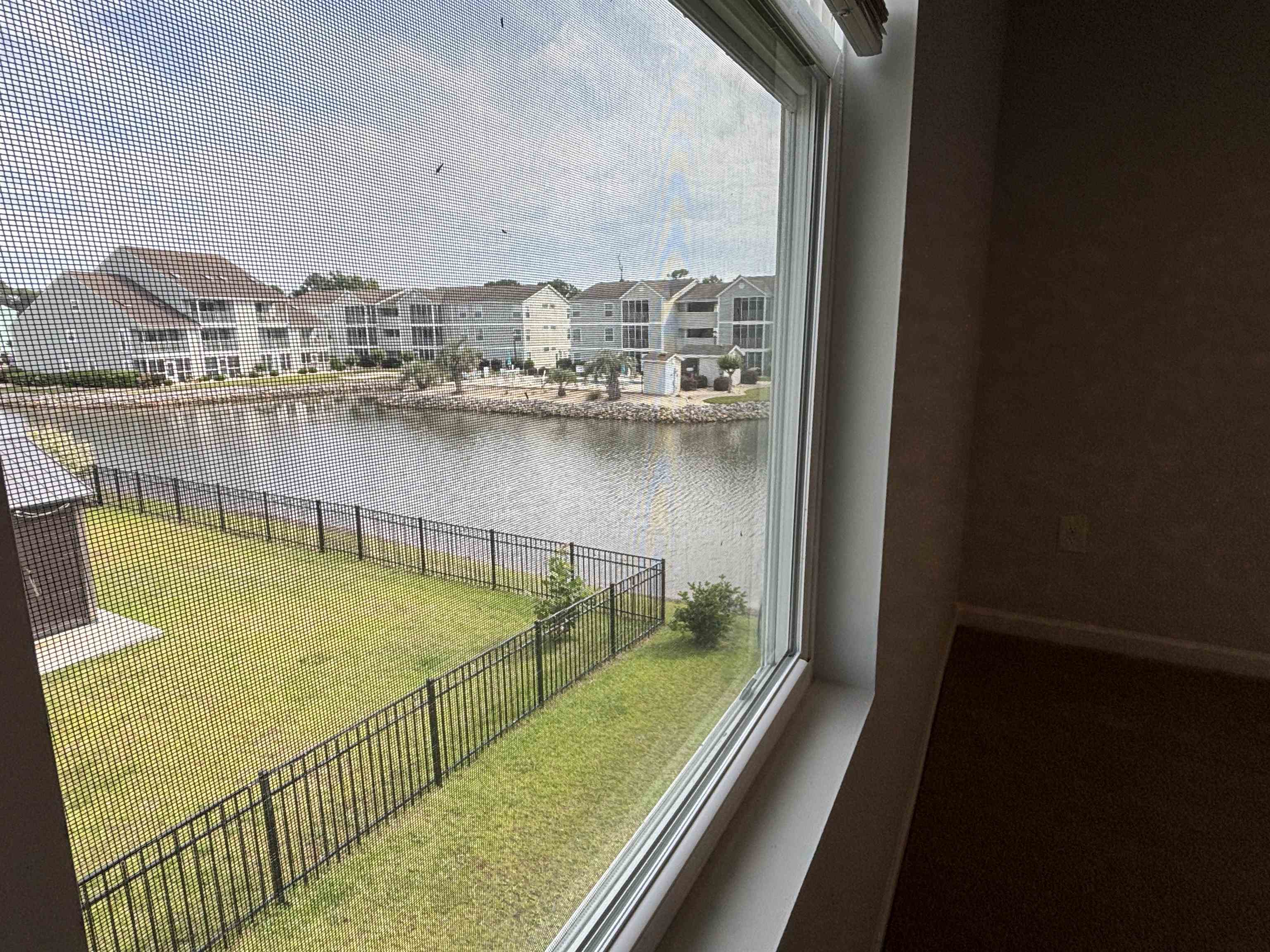 187 S Reindeer Rd. Property Photo 21