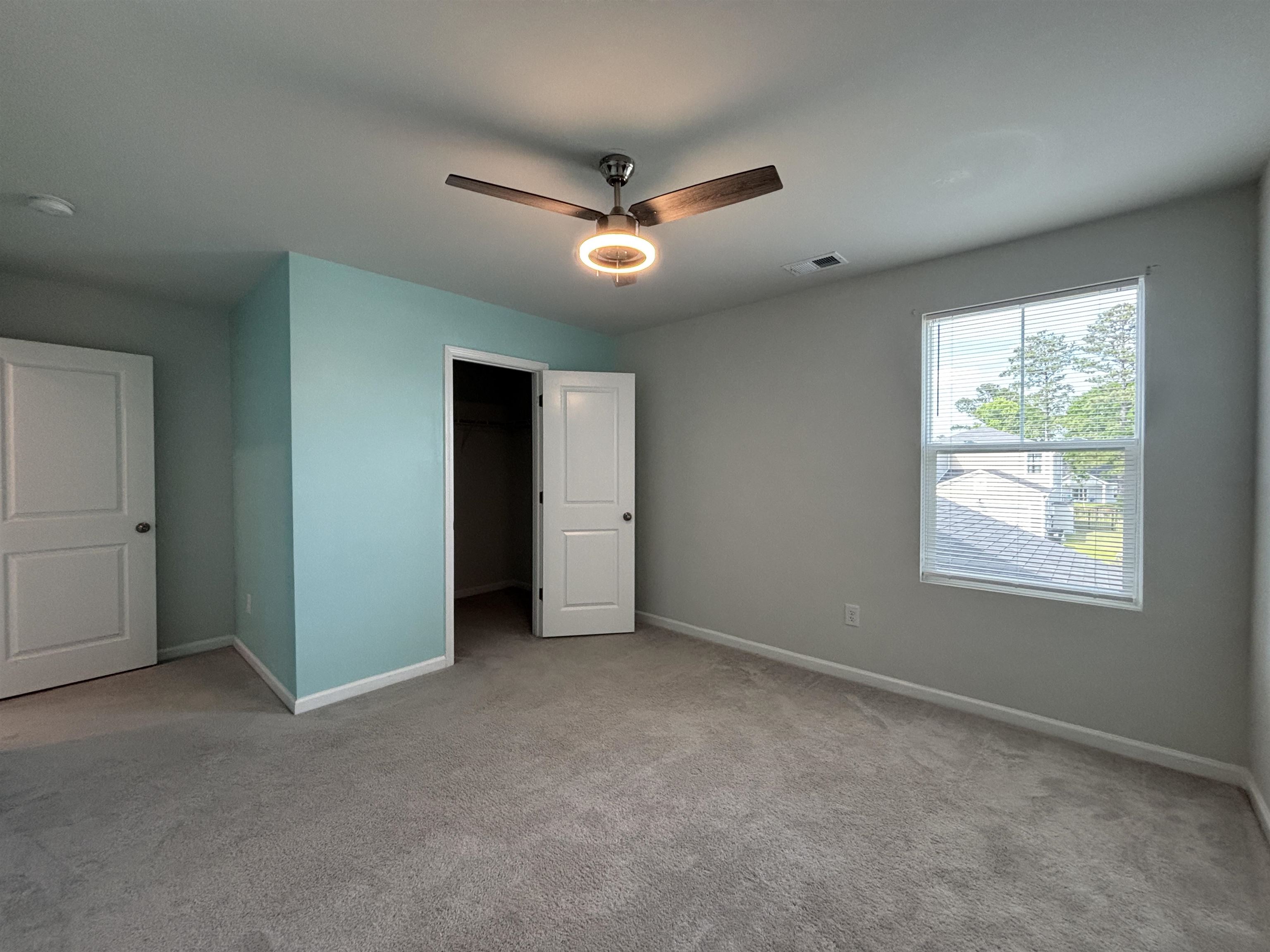 187 S Reindeer Rd. Property Photo 31