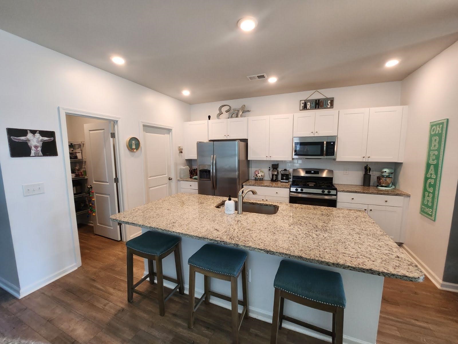 187 S Reindeer Rd. Property Photo 34
