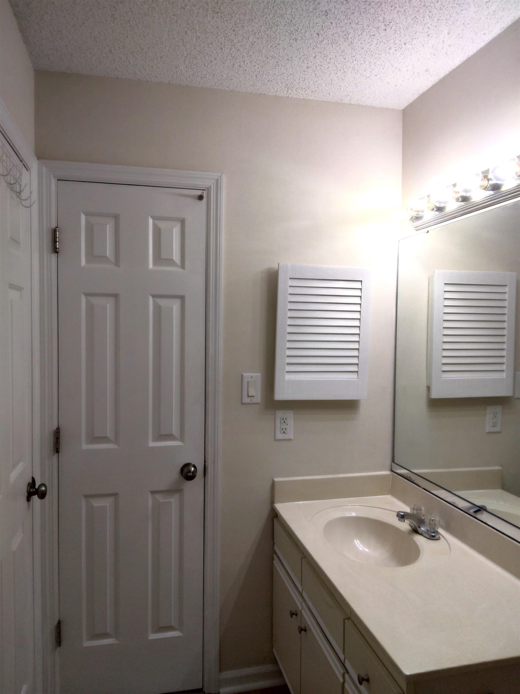 4357 Spa Dr. Property Photo 20