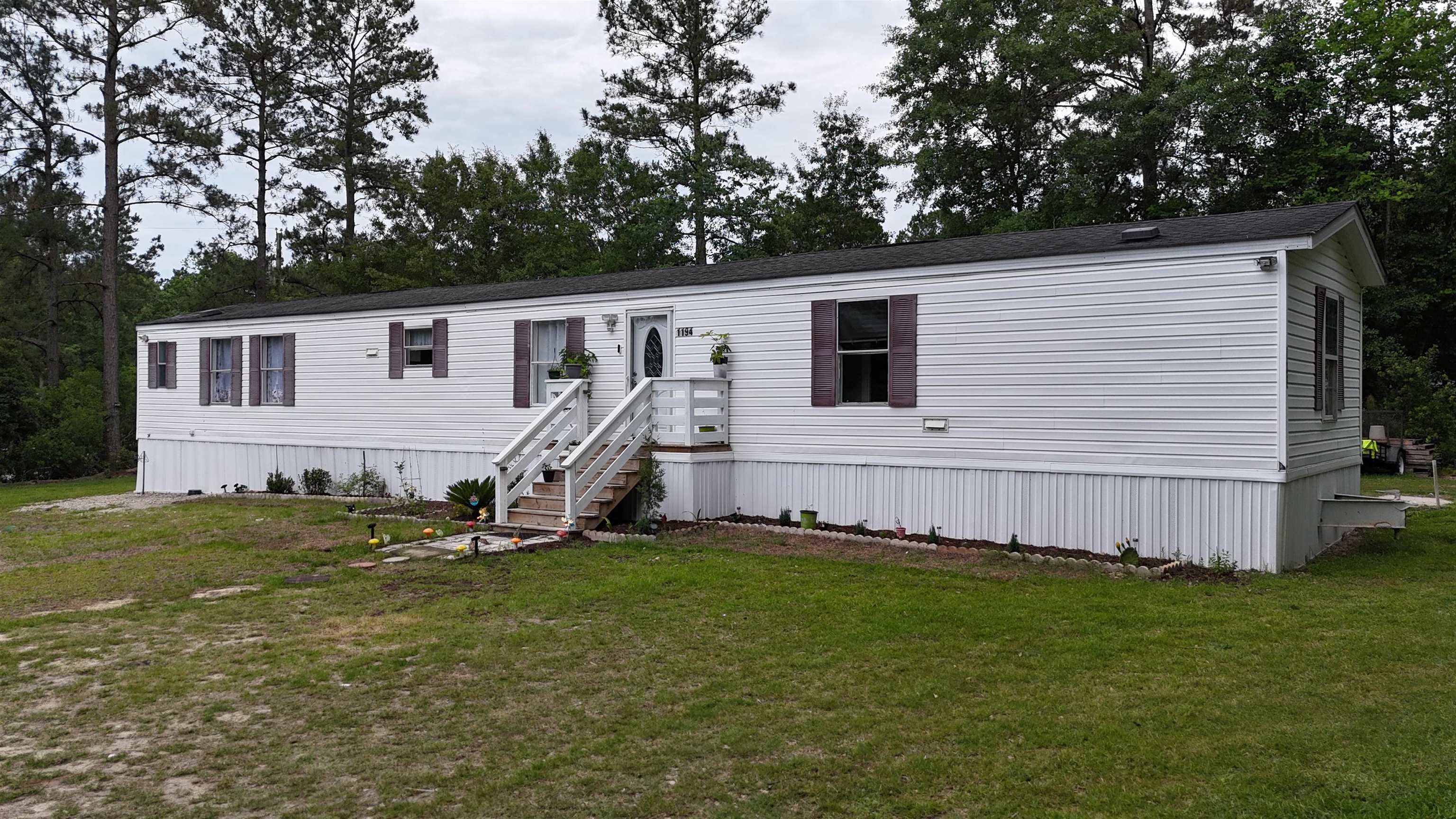 1194 Rainbow Dr. Property Photo 2
