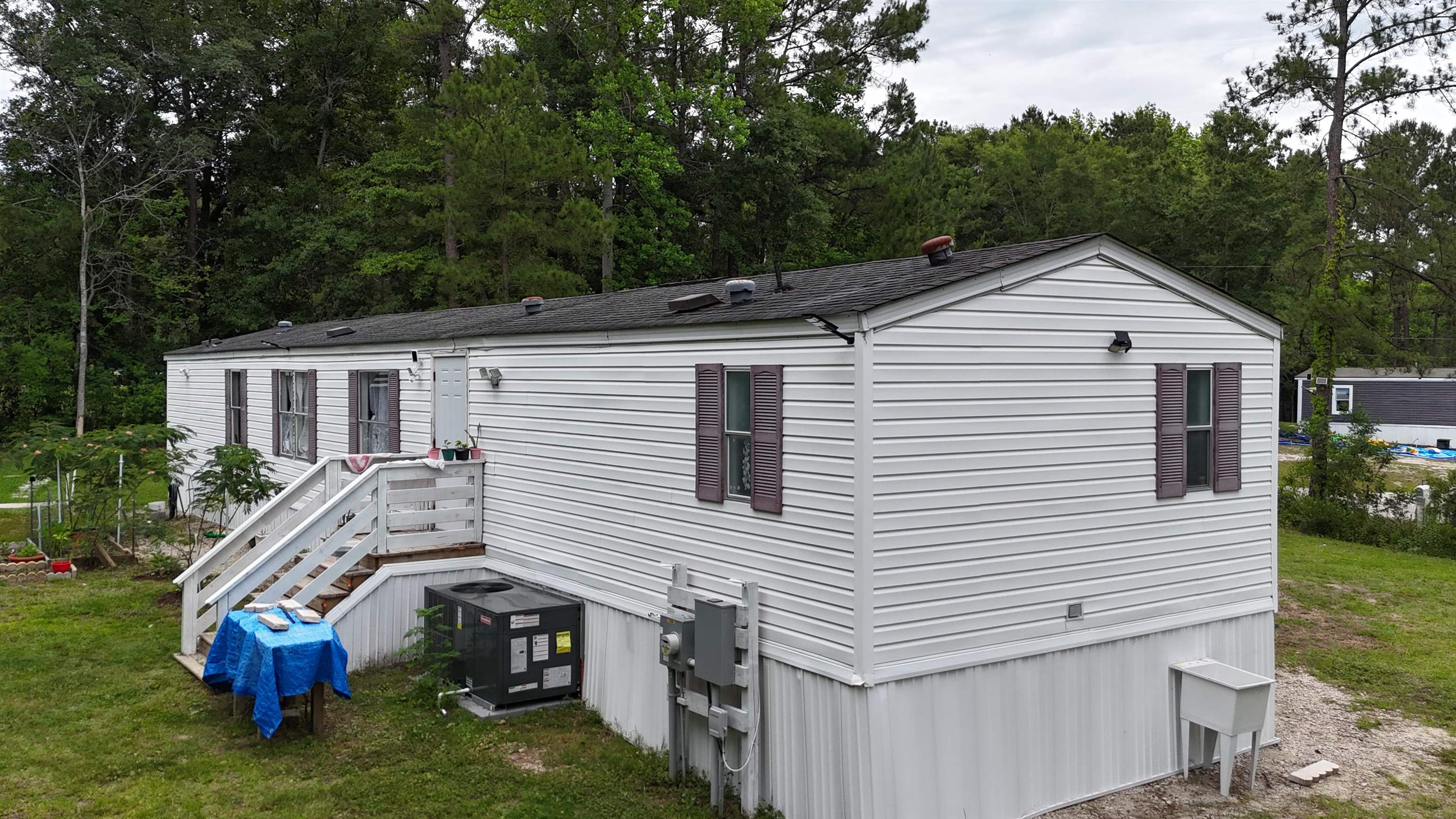 1194 Rainbow Dr. Property Photo 5