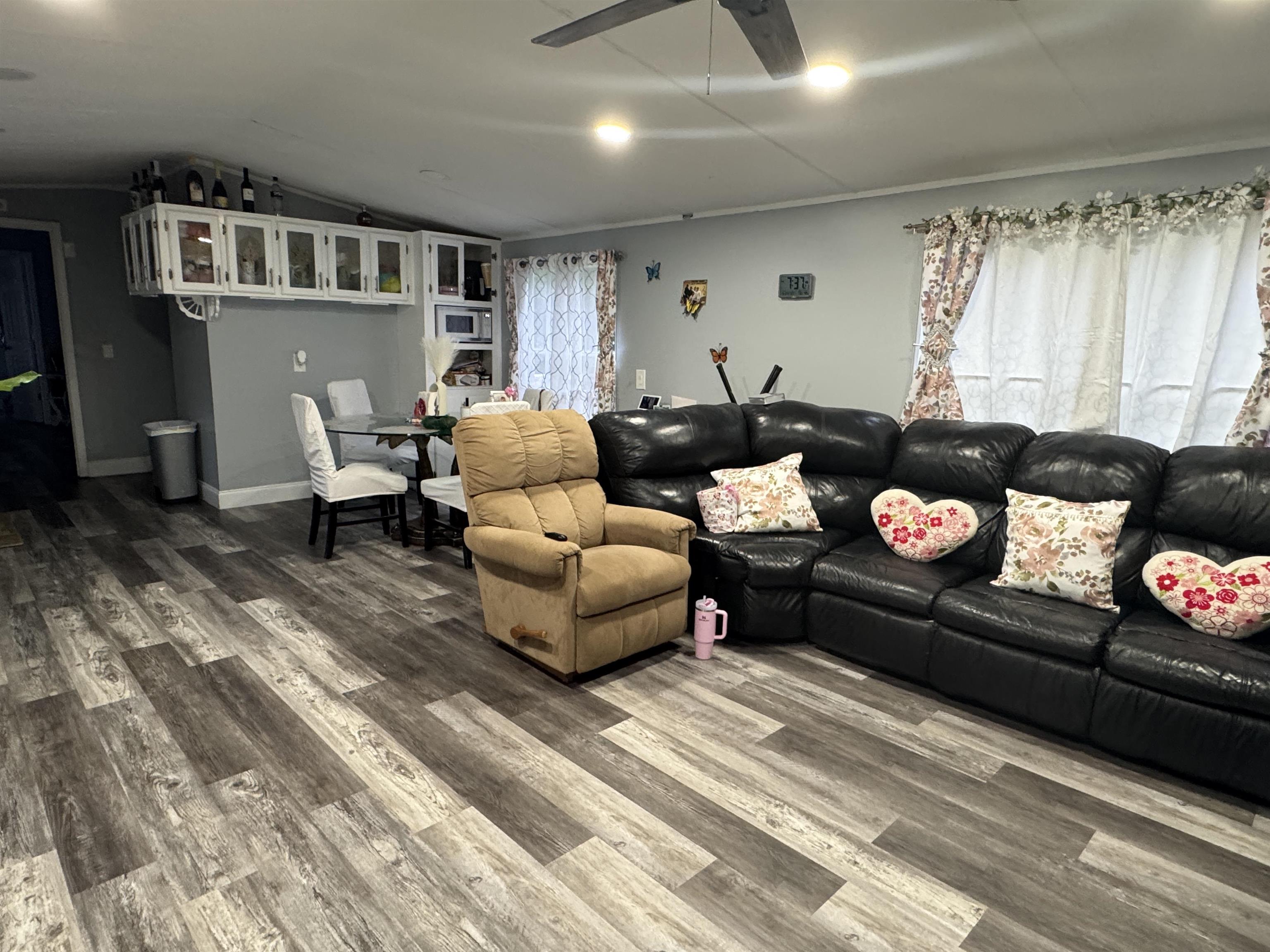 1194 Rainbow Dr. Property Photo 16
