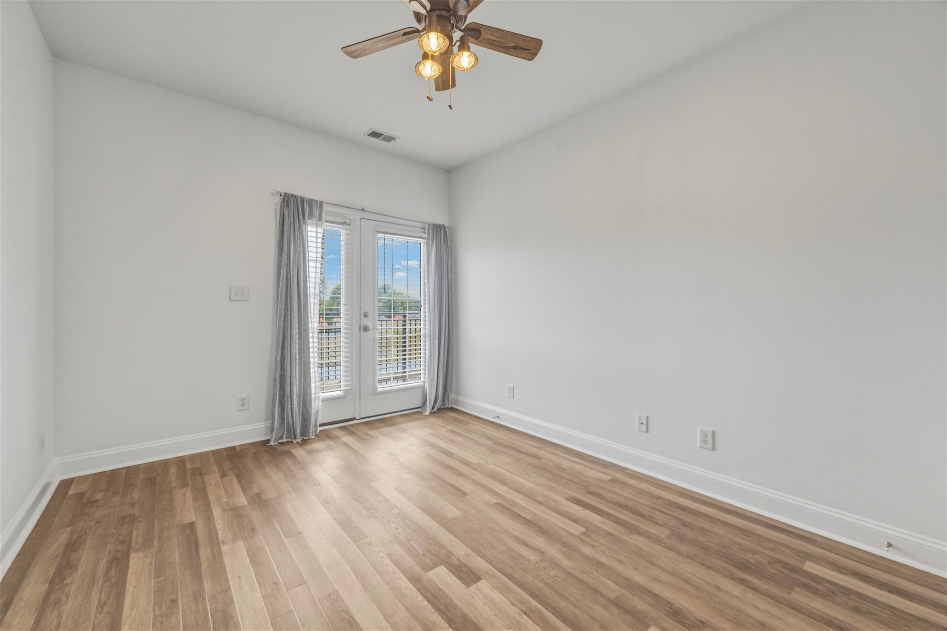 4302 Grande Harbour Blvd. Property Photo 38