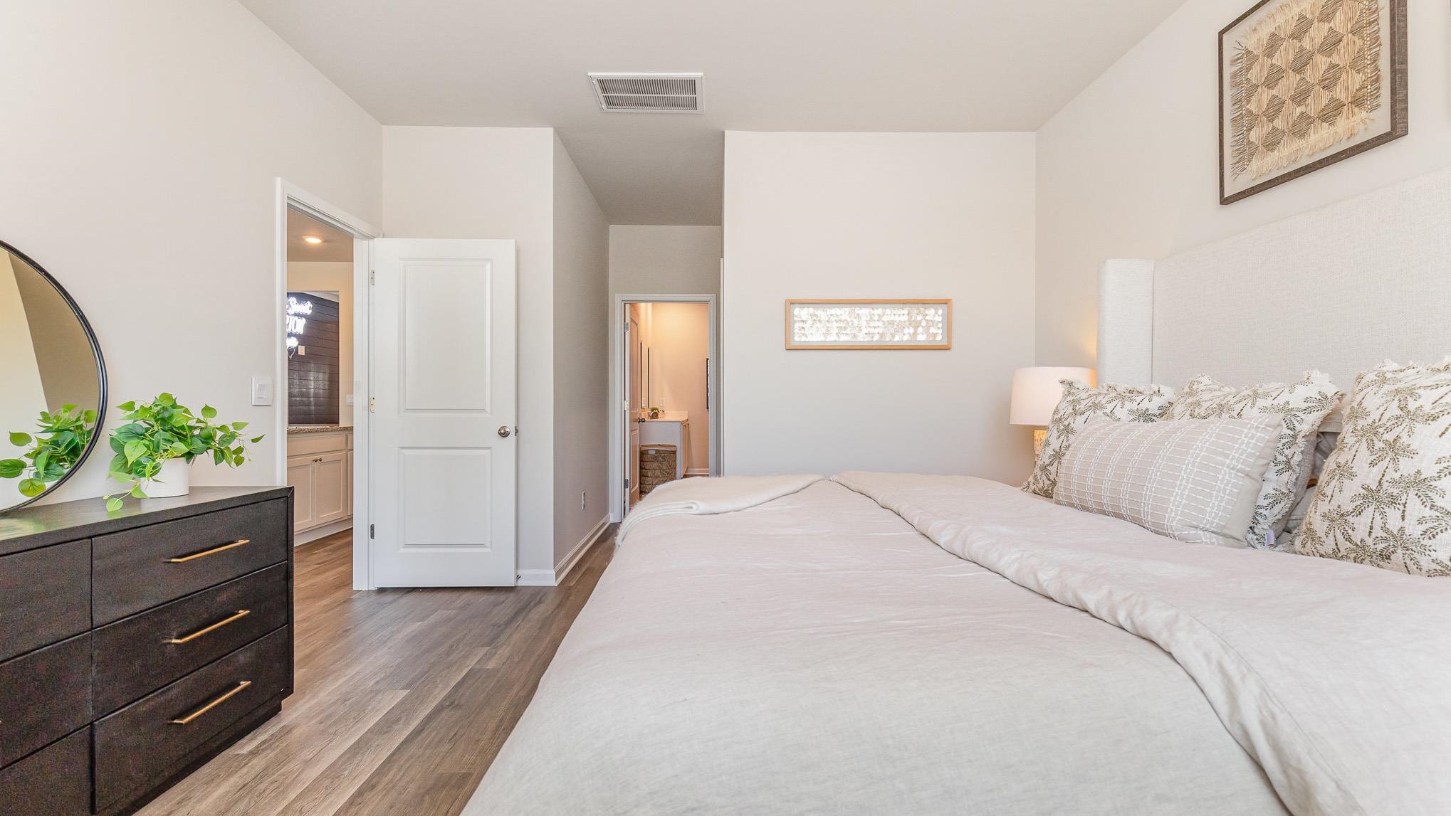 2603 Riverboat Way Property Photo 14