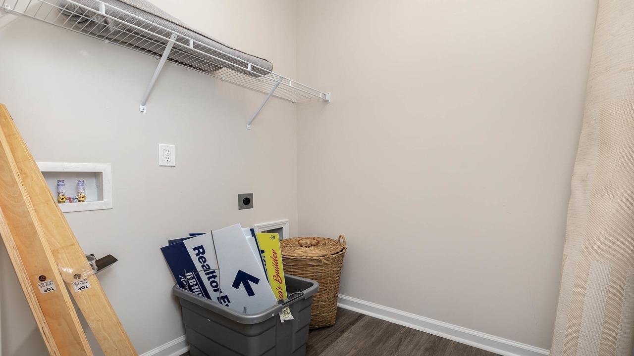 4035 Robin Song Way Property Photo 27