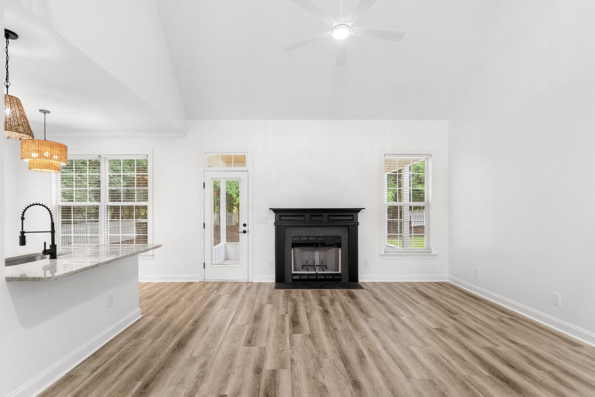 3602 Brampton Dr. Property Photo 4