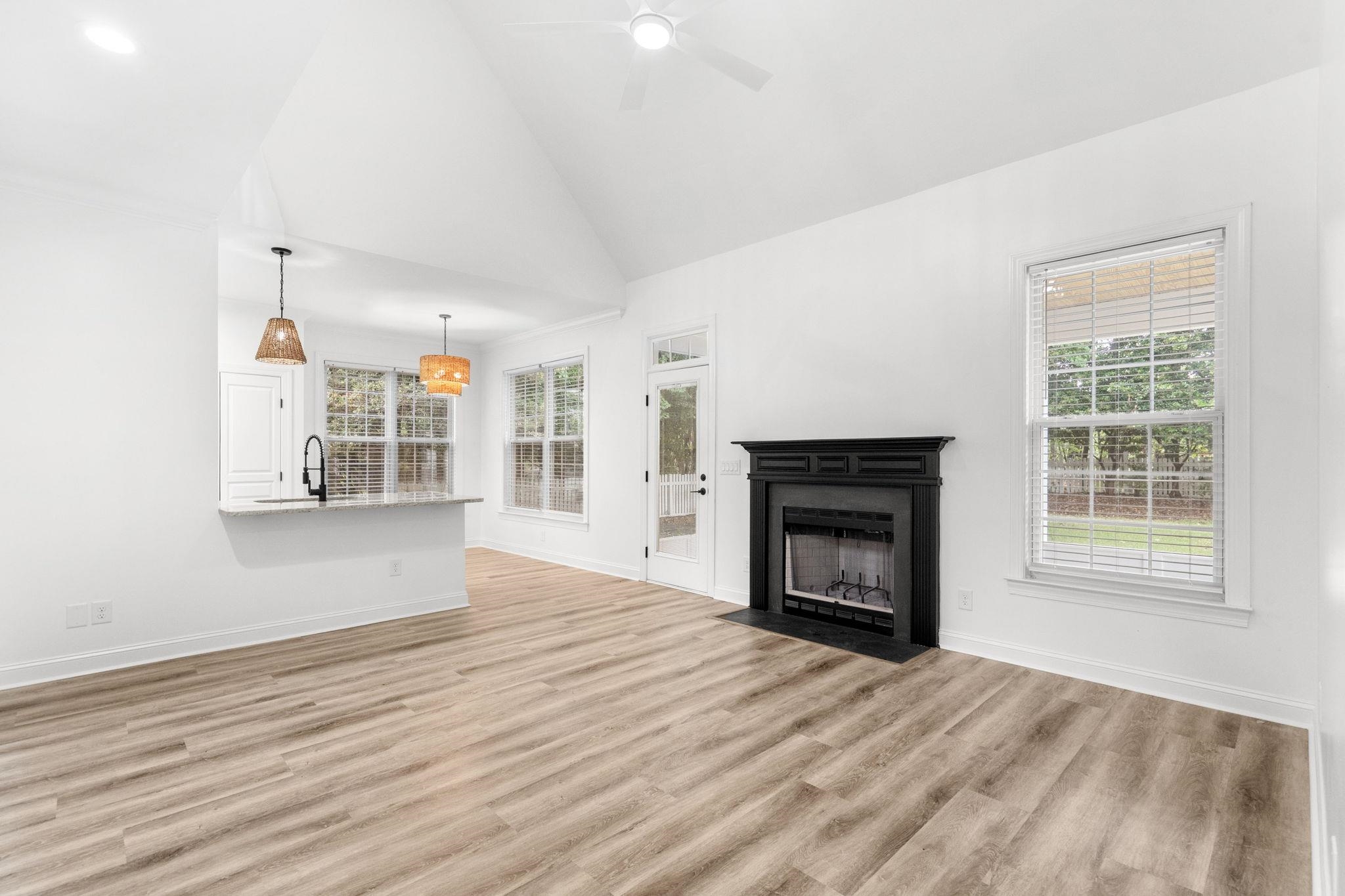 3602 Brampton Dr. Property Photo 6