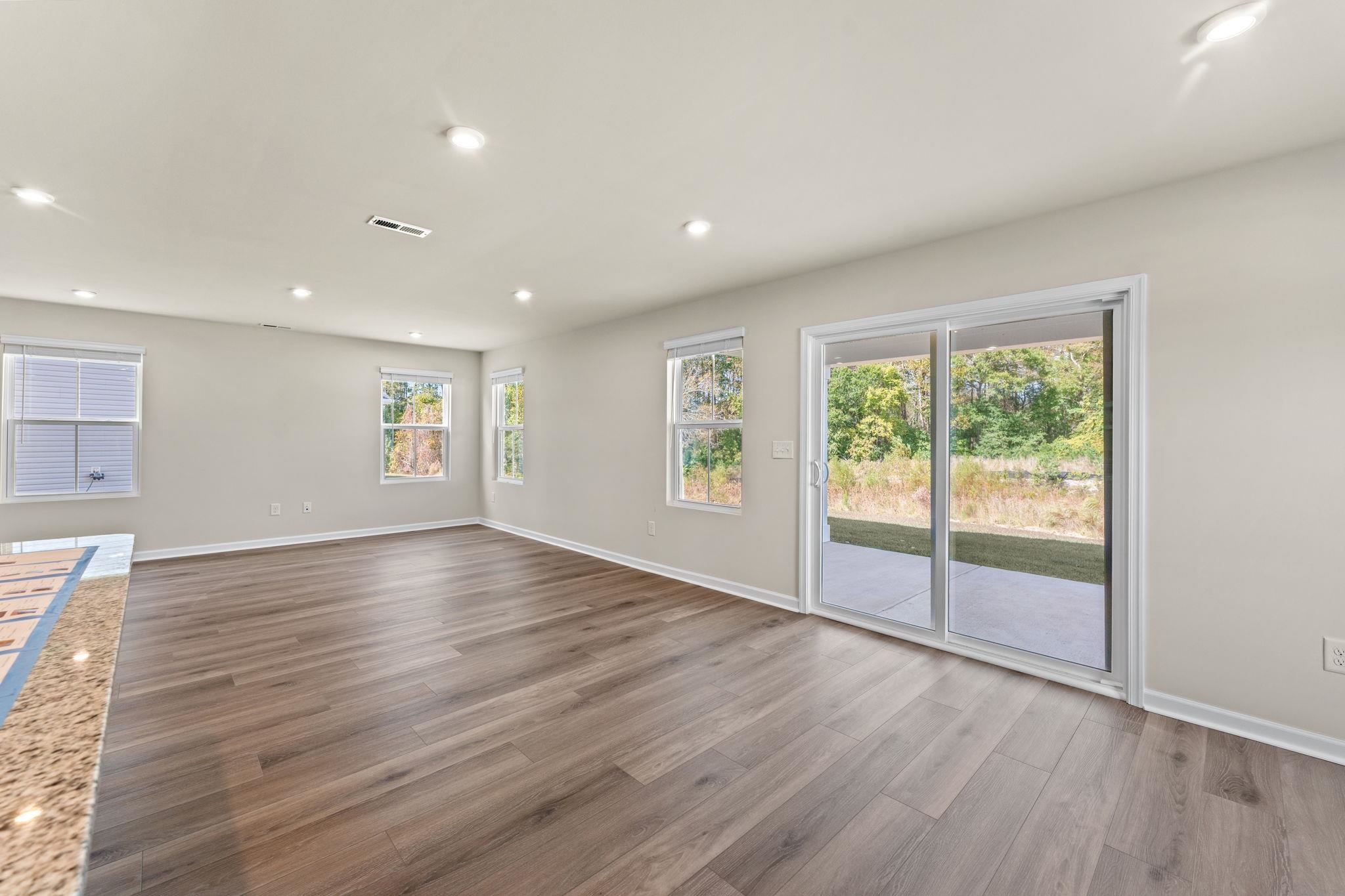 2050 Pine Meadows St Property Photo 10