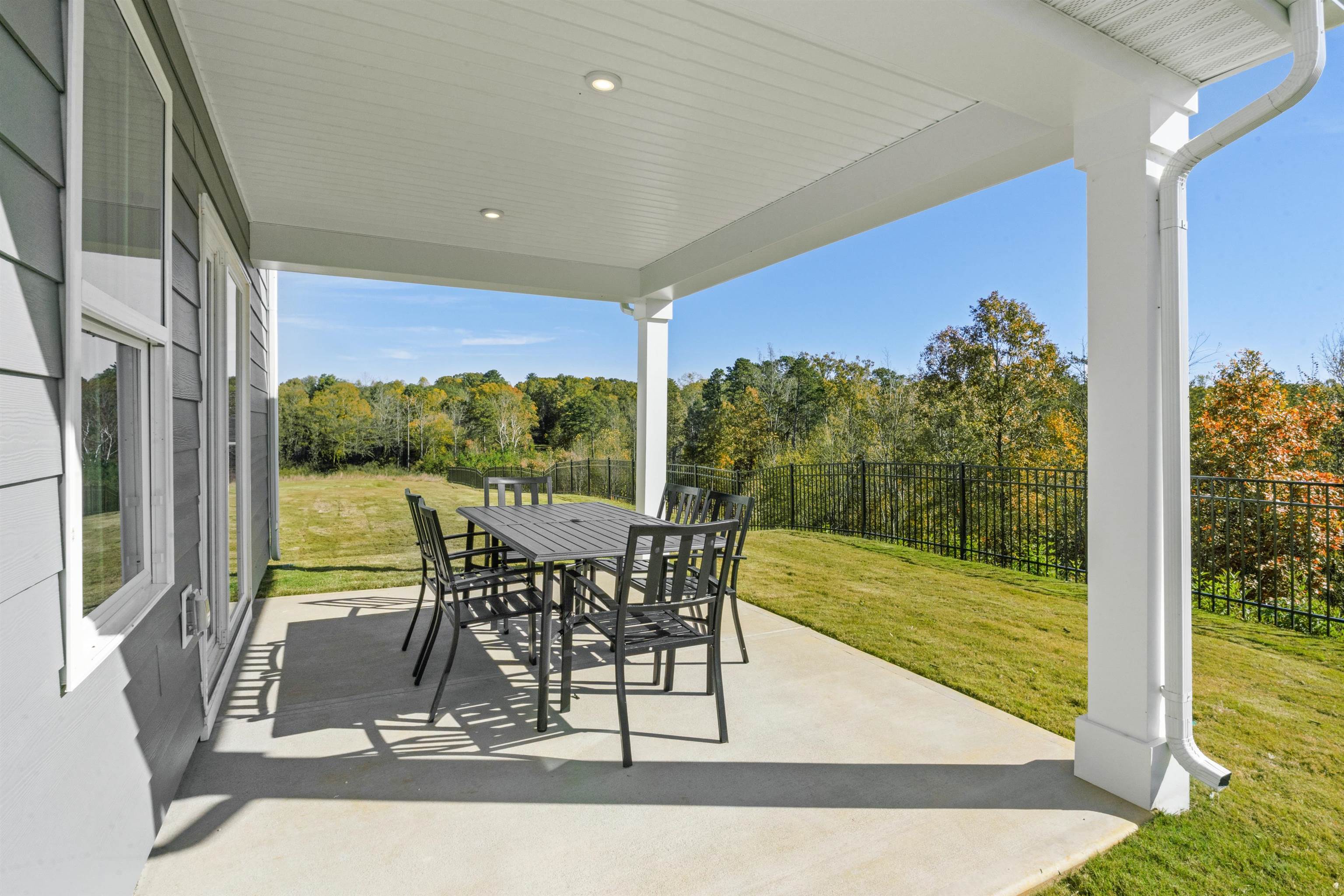 2050 Pine Meadows St Property Photo 20