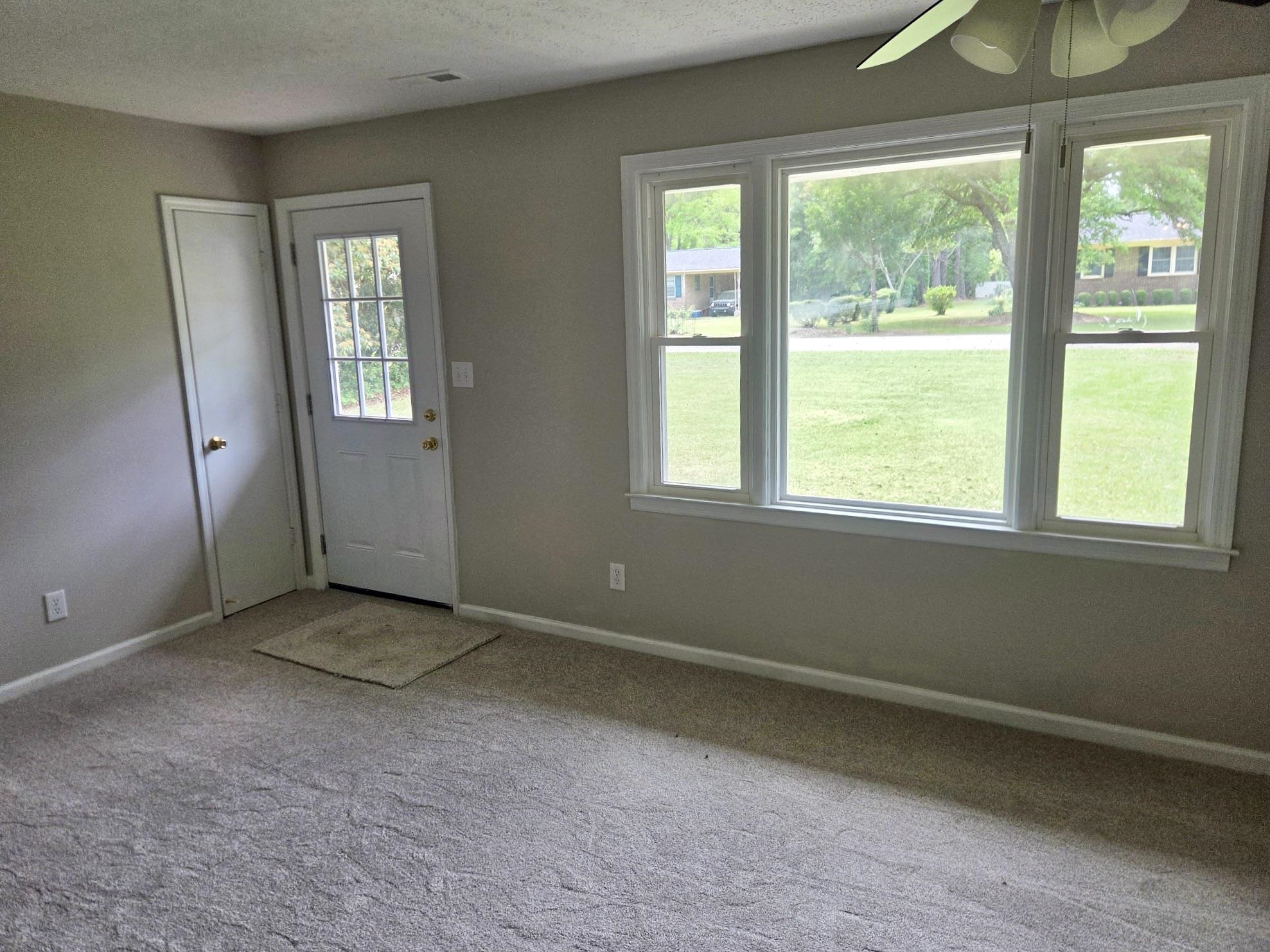 7072 Horseshoe Circle Property Photo 7