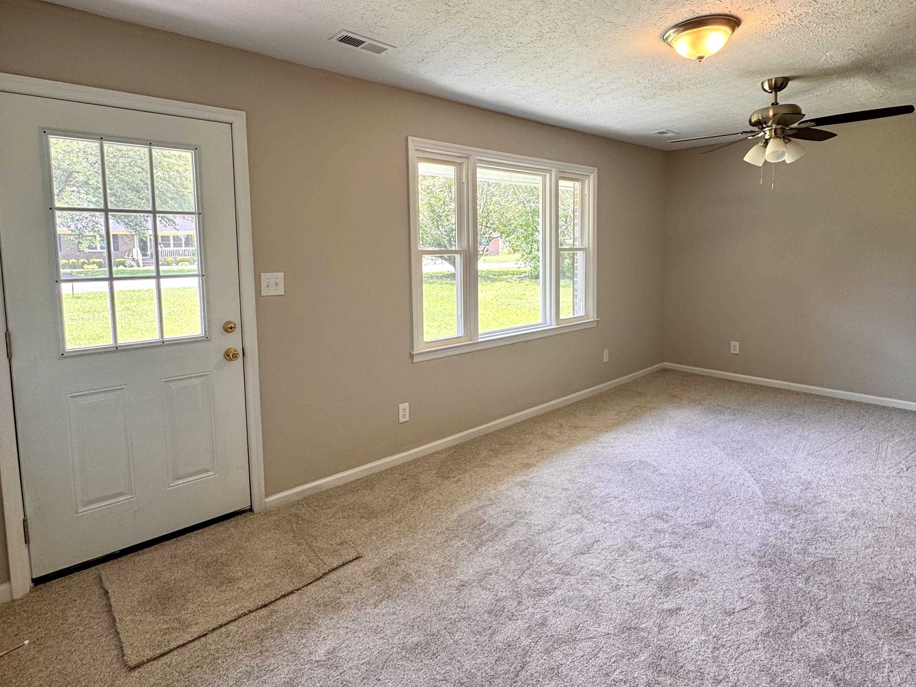 7072 Horseshoe Circle Property Photo 8